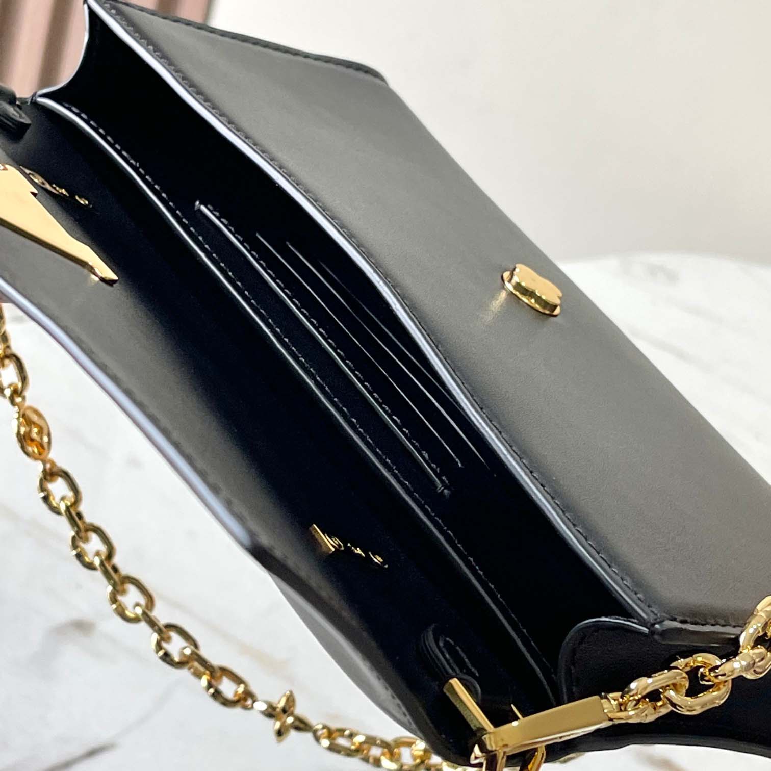 Louis Vuitton Wallet On Chain Capucines   M12143 - 
