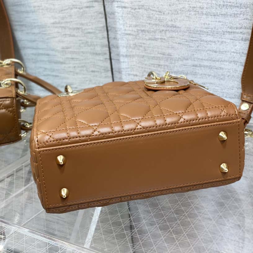 Dior Lady Dior Bag    20cm - 