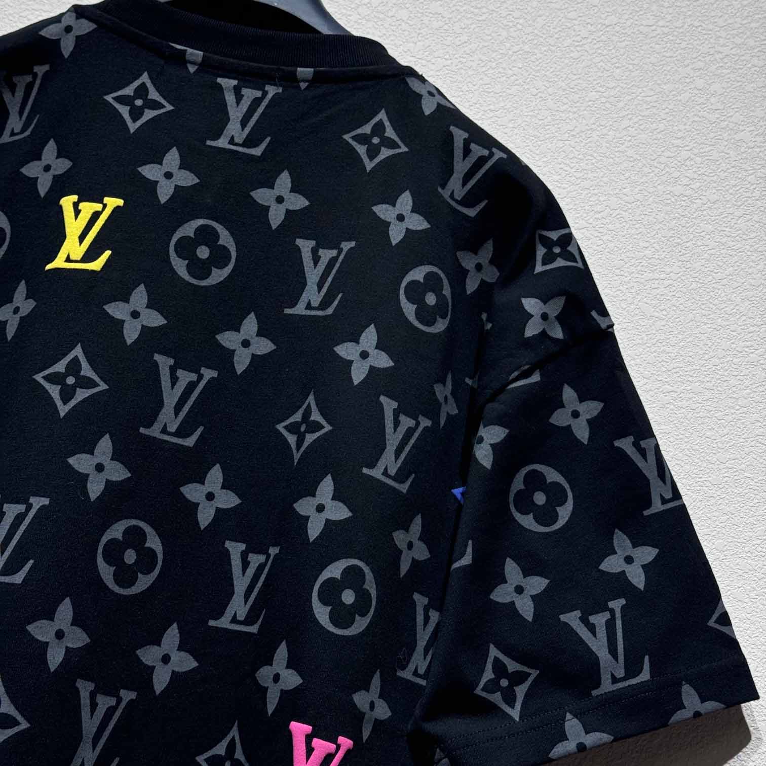 Louis Vuitton Monogram T-Shirt  - 