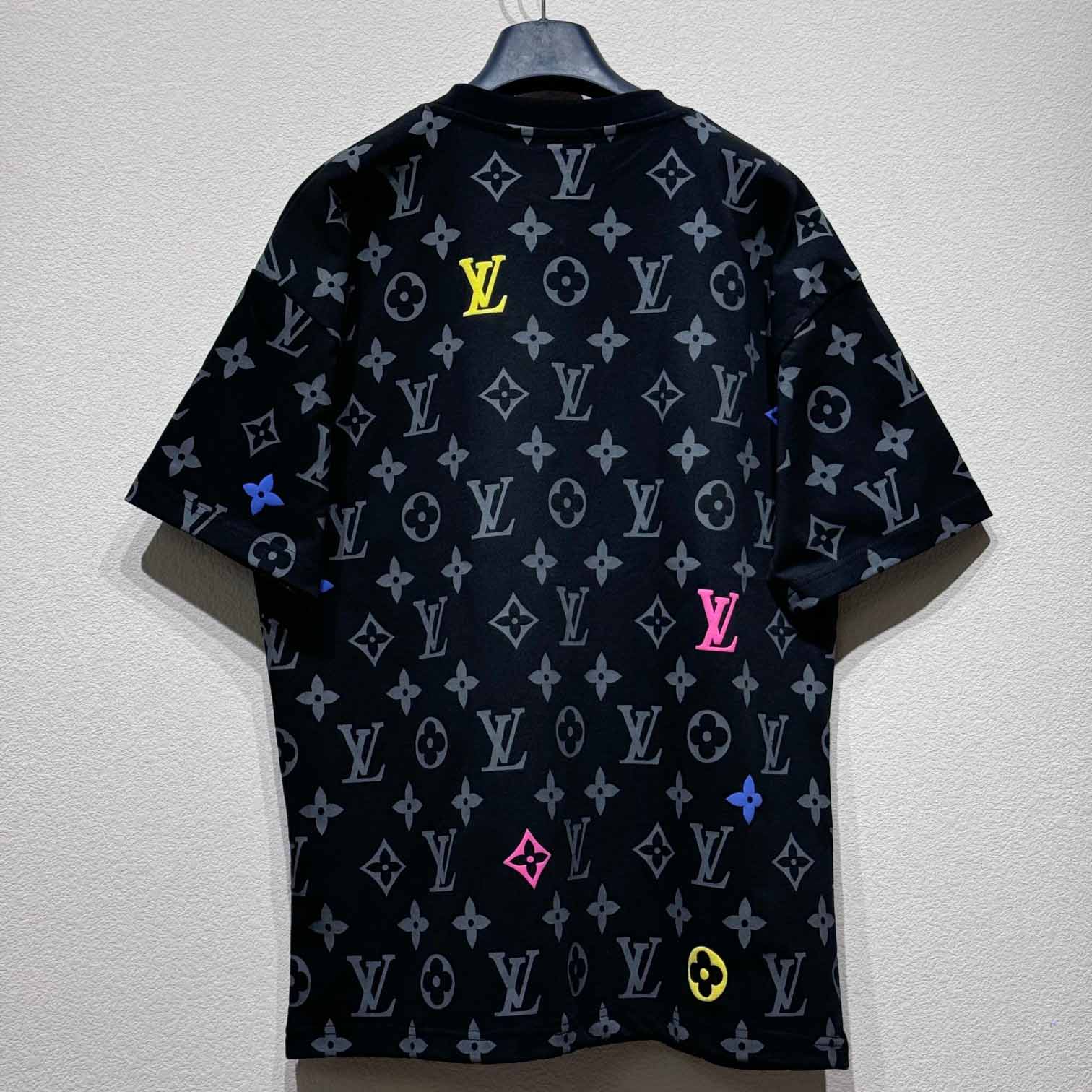 Louis Vuitton Monogram T-Shirt  - 