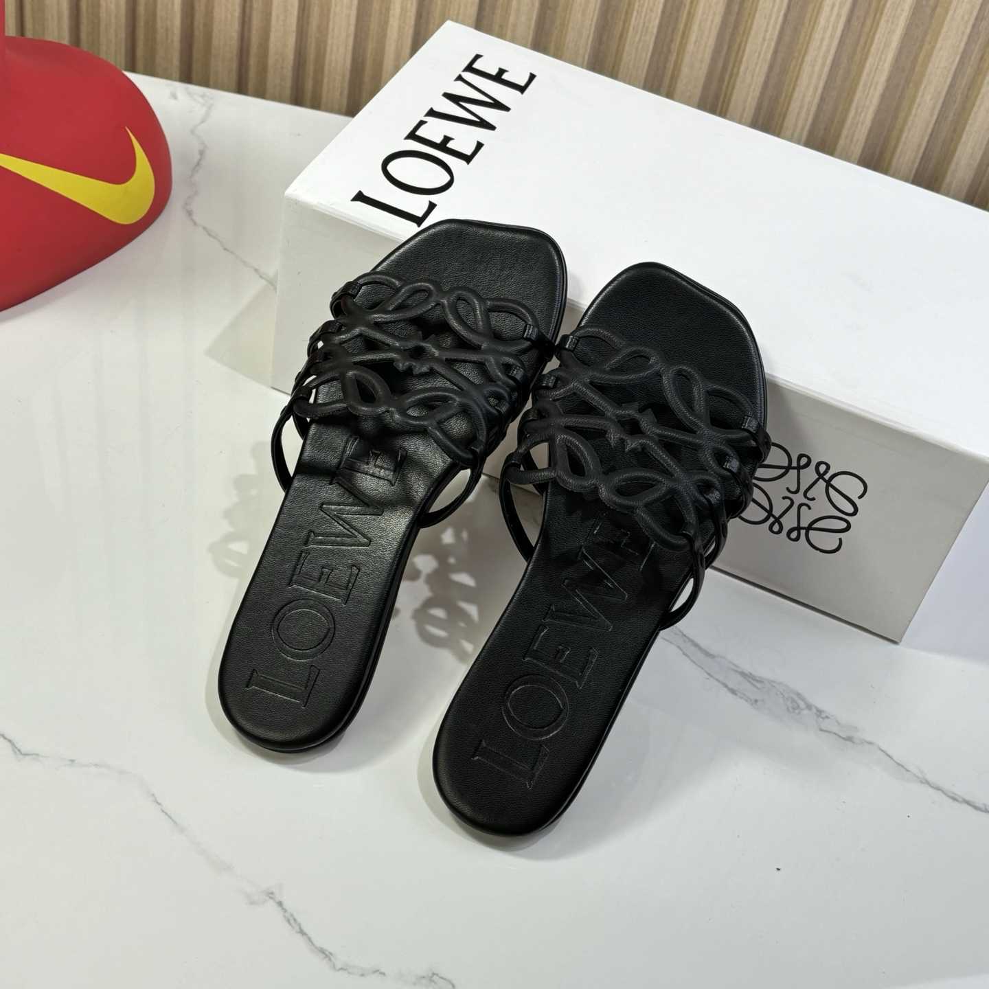 Loewe Petal Anagram Slide In Soft Calfskin - 