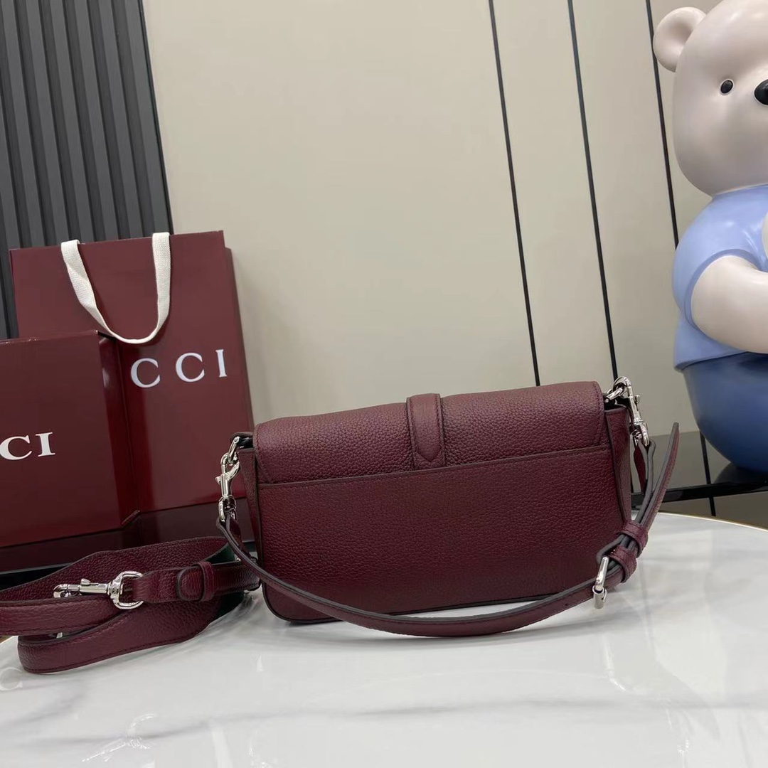 Gucci Small Crossbody Bag With Hook Closure - 