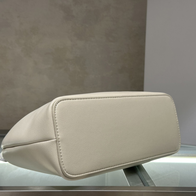 Jacquemus The Calino (24*9.5*20cm) - 