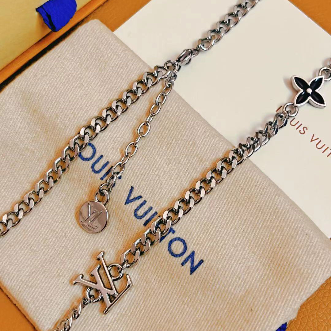 Louis Vuitton LV Spike Charms Necklace  M01717 - 