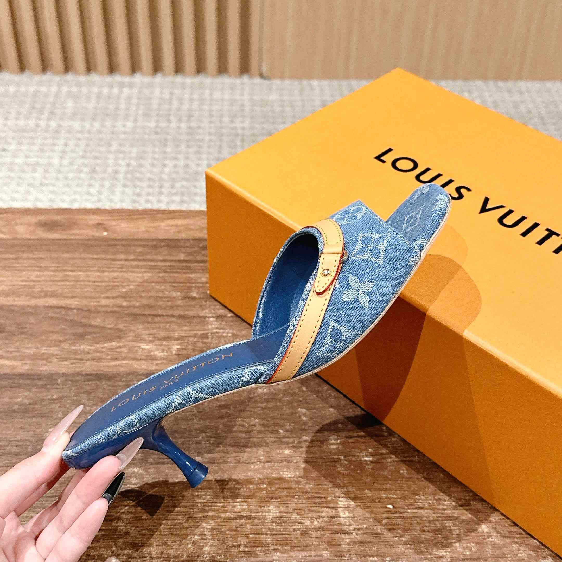 Louis Vuitton LV x TM 6AM Mule    - DesignerGu