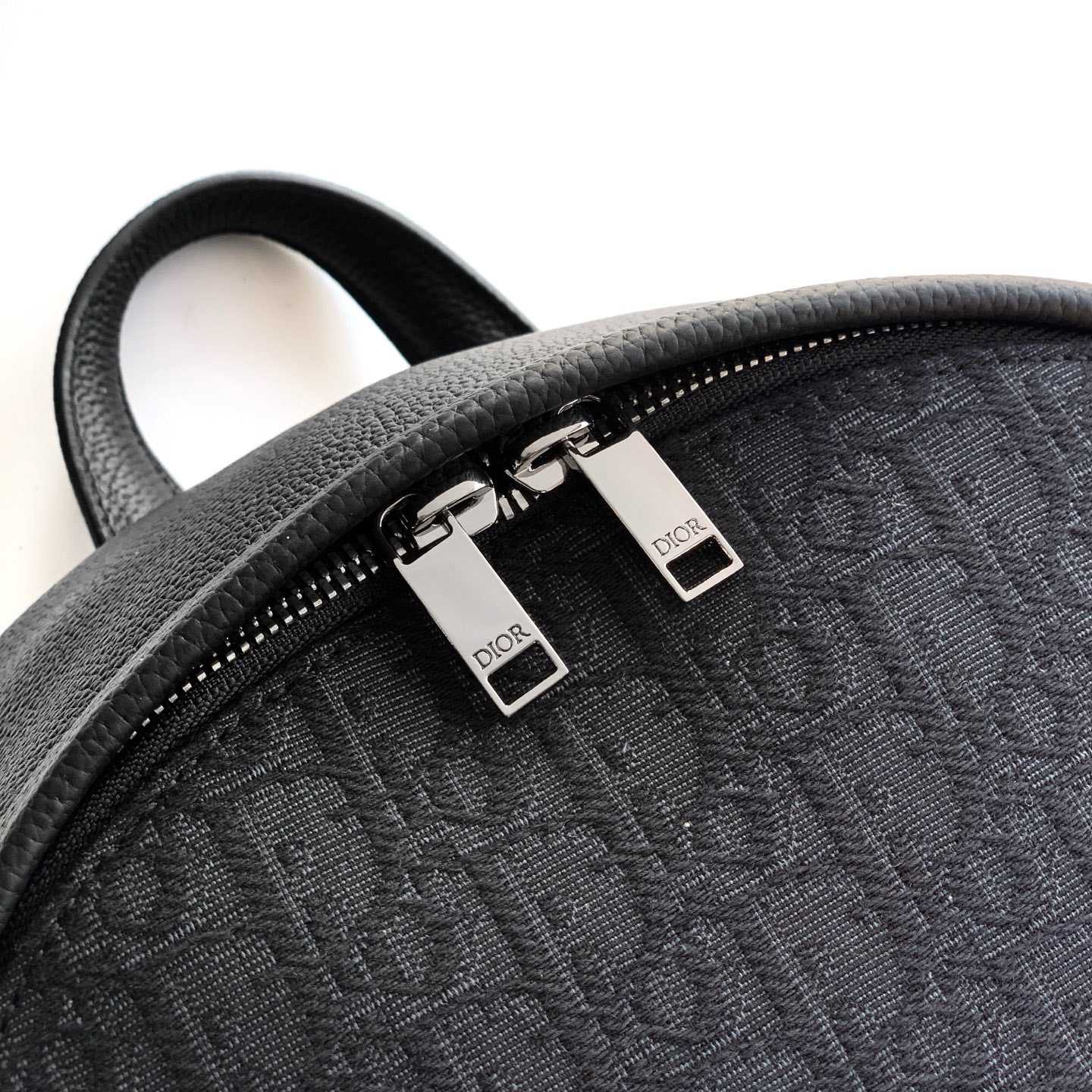 Dior And Kaws Rider 2.0 Zipped Backpack  - 