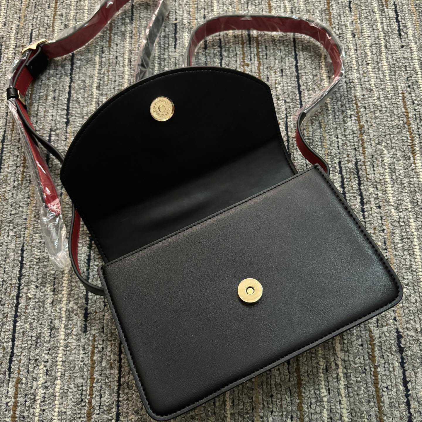 Christian Louboutin Crossbody Bag  (20-14-6.5cm) - 