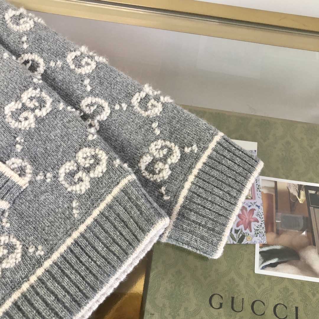 Gucci Cardigan - DesignerGu