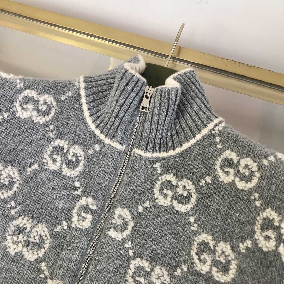 Gucci Cardigan - DesignerGu