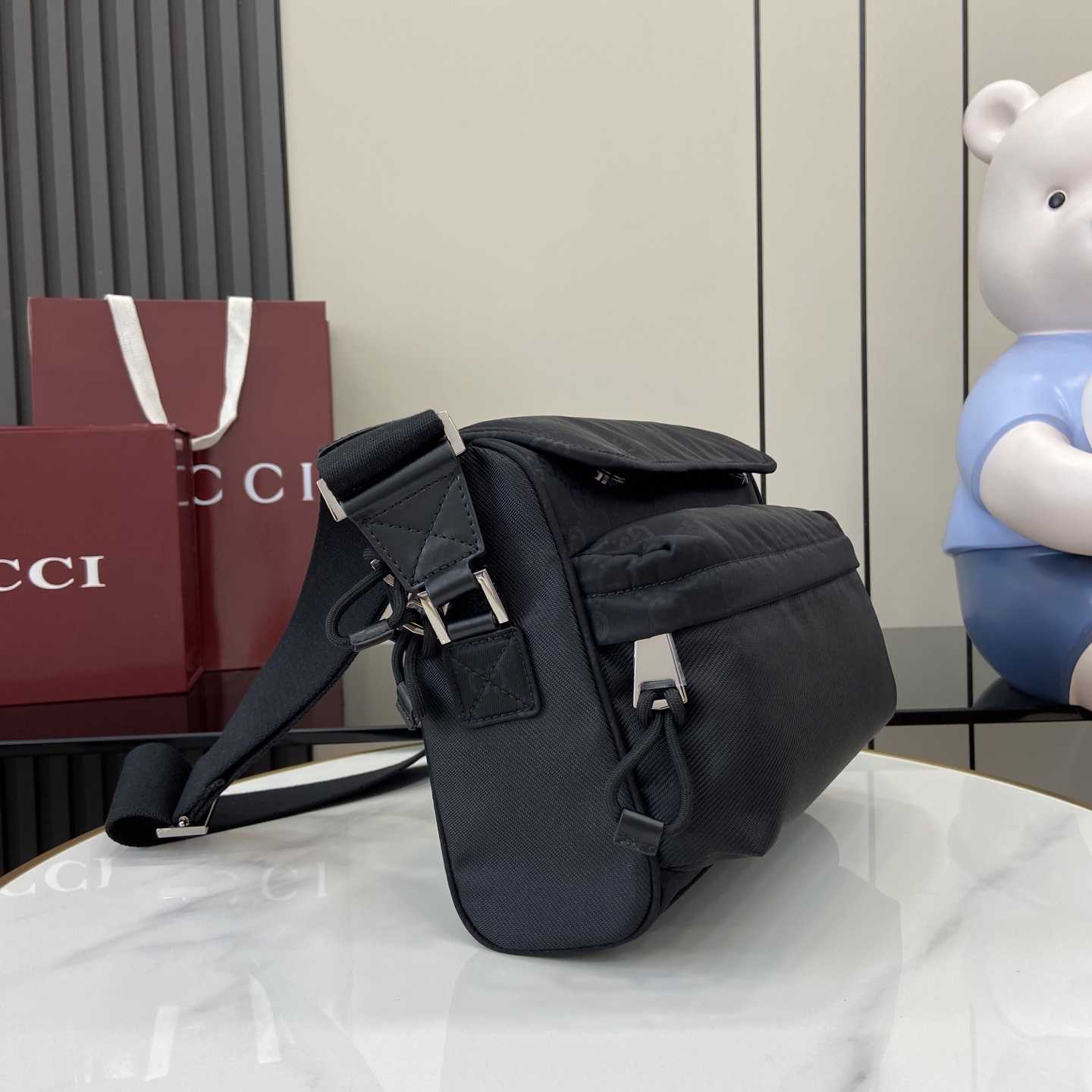 Gucci Nexus Medium Crossbody Bag - 