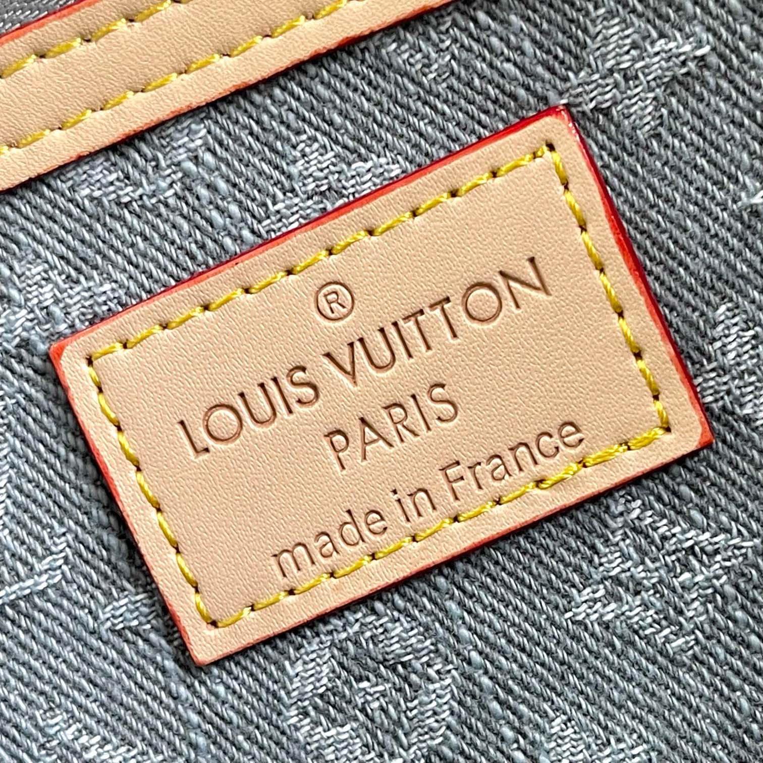 Louis Vuitton Keepall Bandoulière 45   M13748 - 