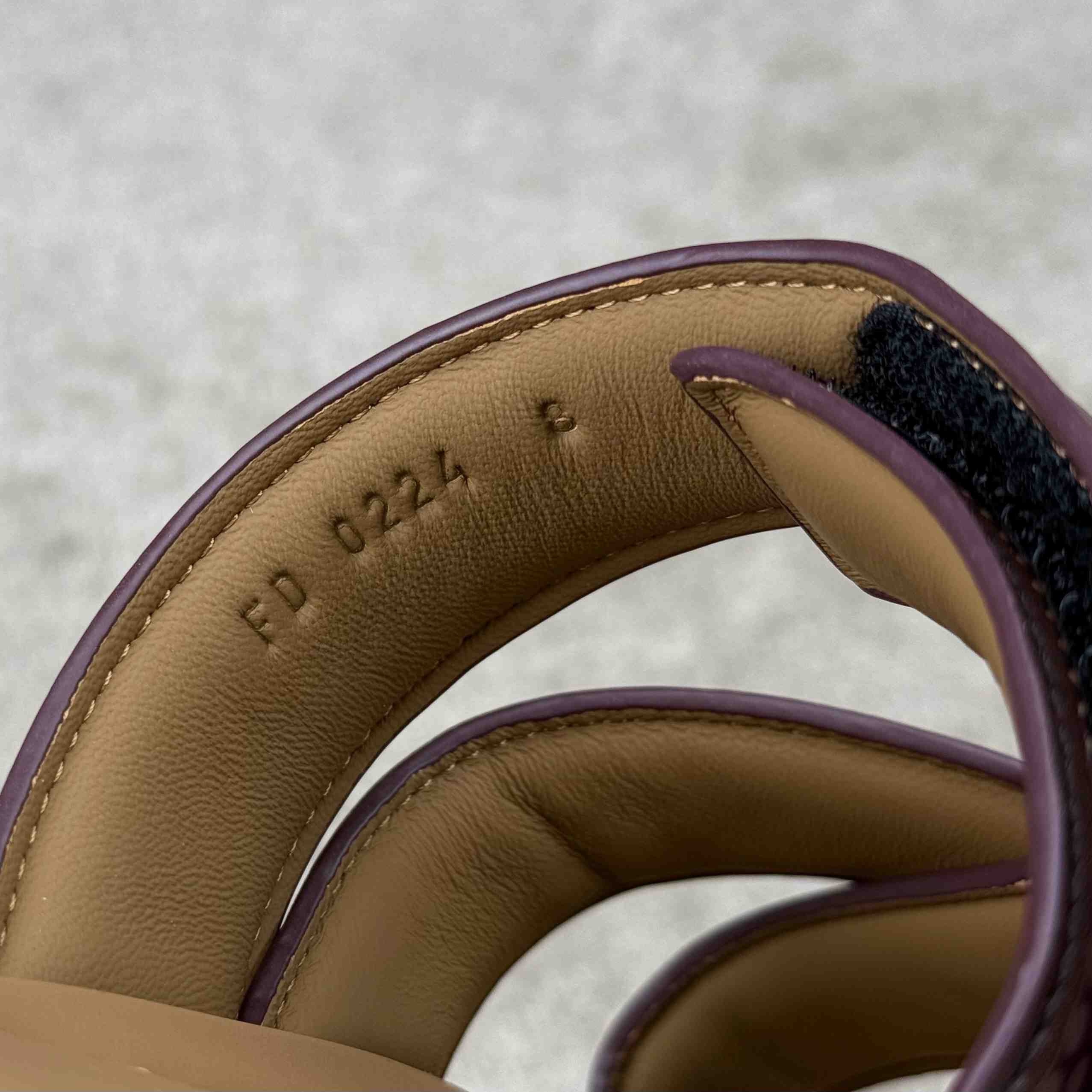 Louis Vuitton LV Venice Mule    1ACRJB - DesignerGu