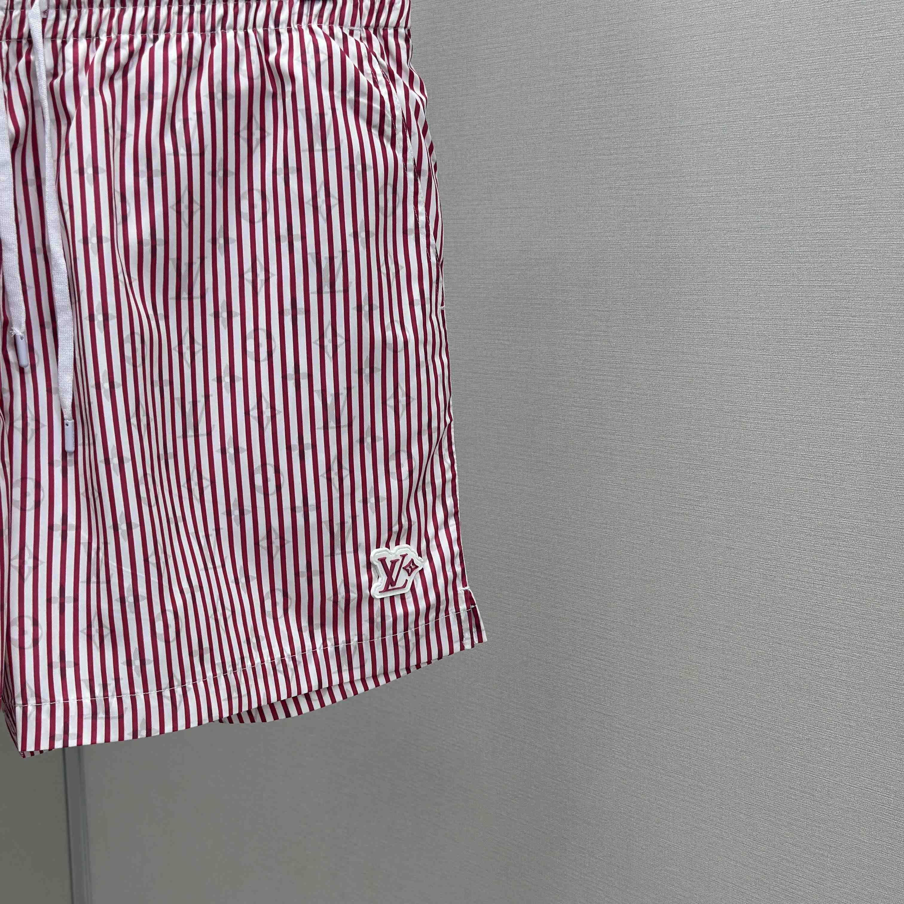 Louis Vuitton Monogram Striped Casual Shorts   1AHVS9 - DesignerGu