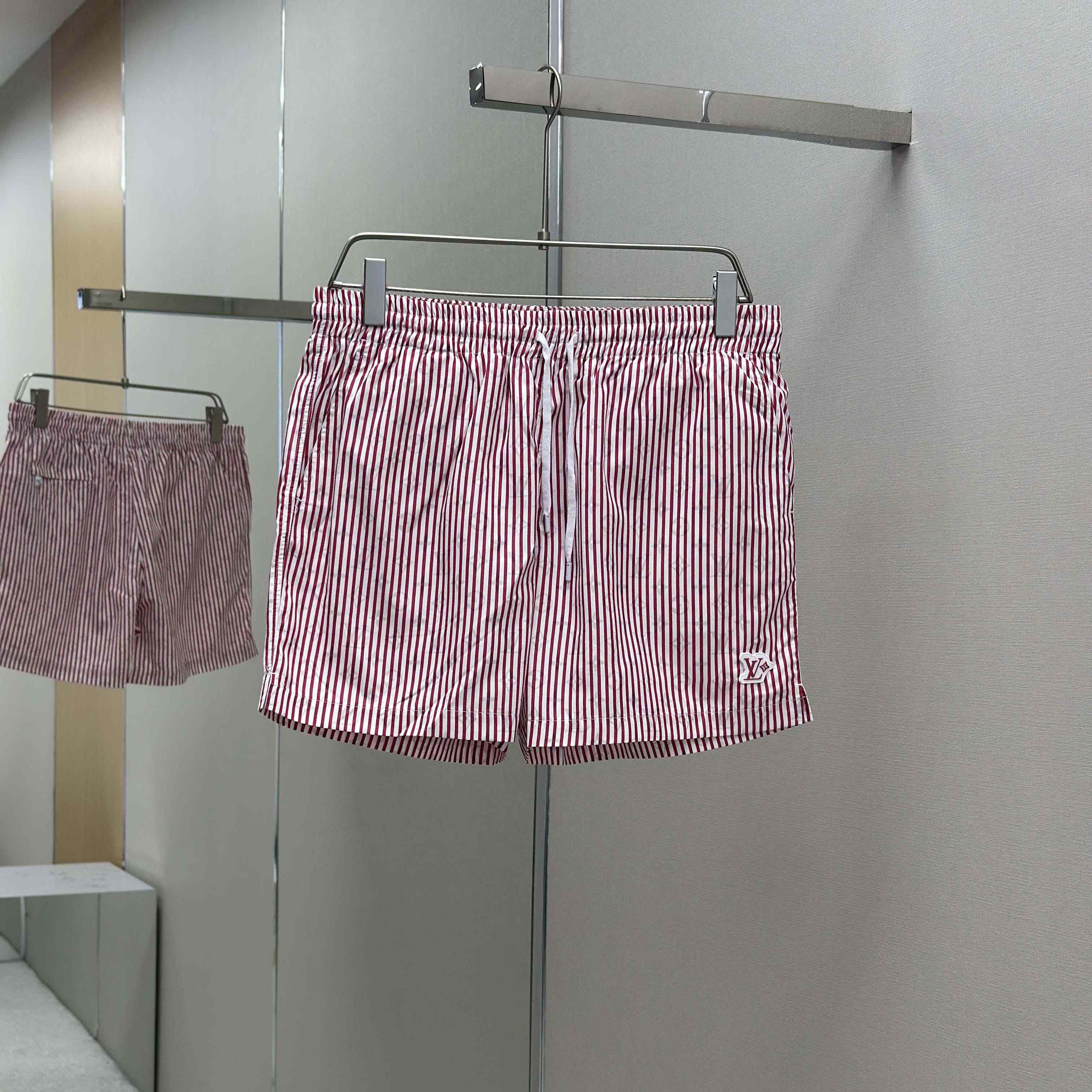 Louis Vuitton Monogram Striped Casual Shorts   1AHVS9 - DesignerGu