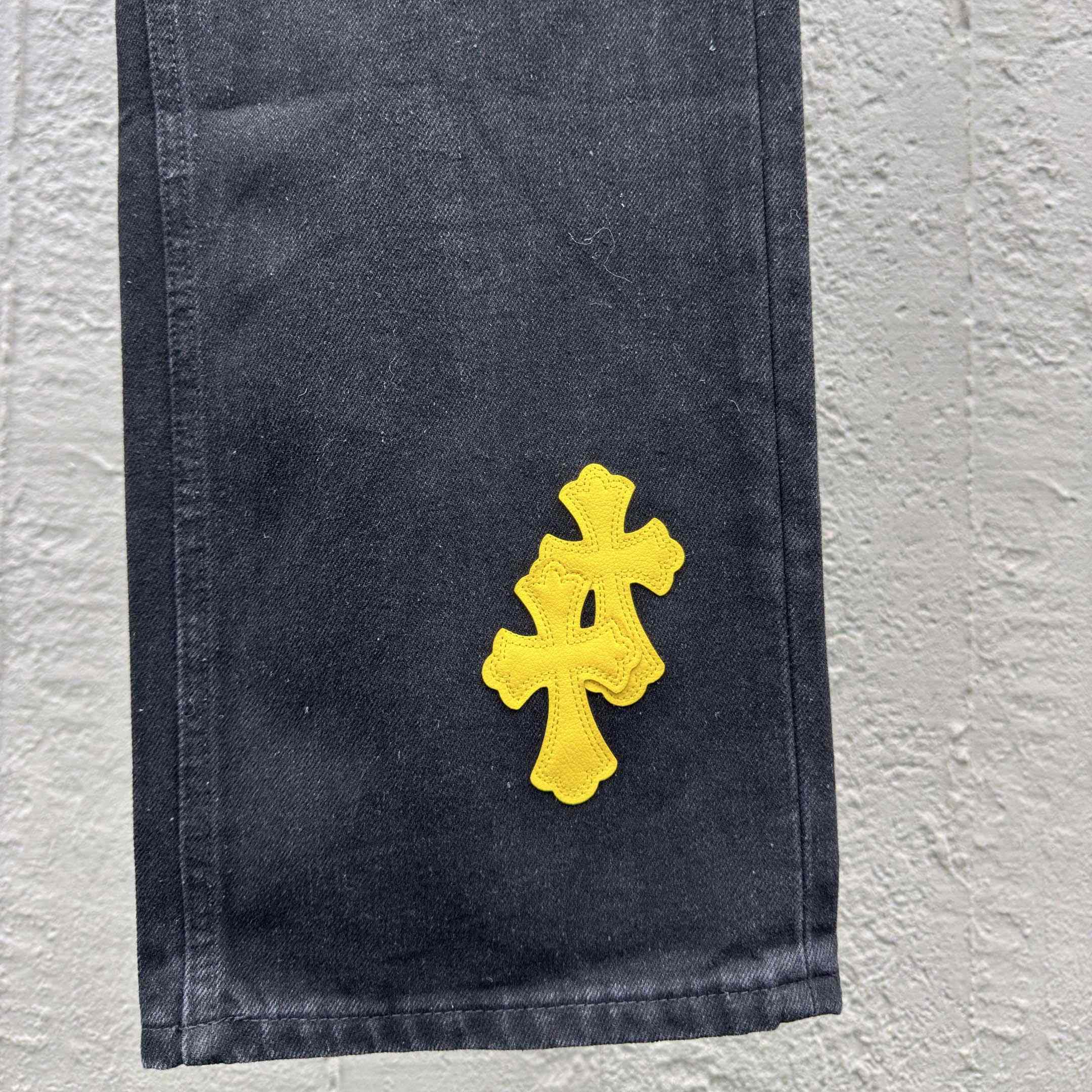 Chrome Hearts Jeans - DesignerGu