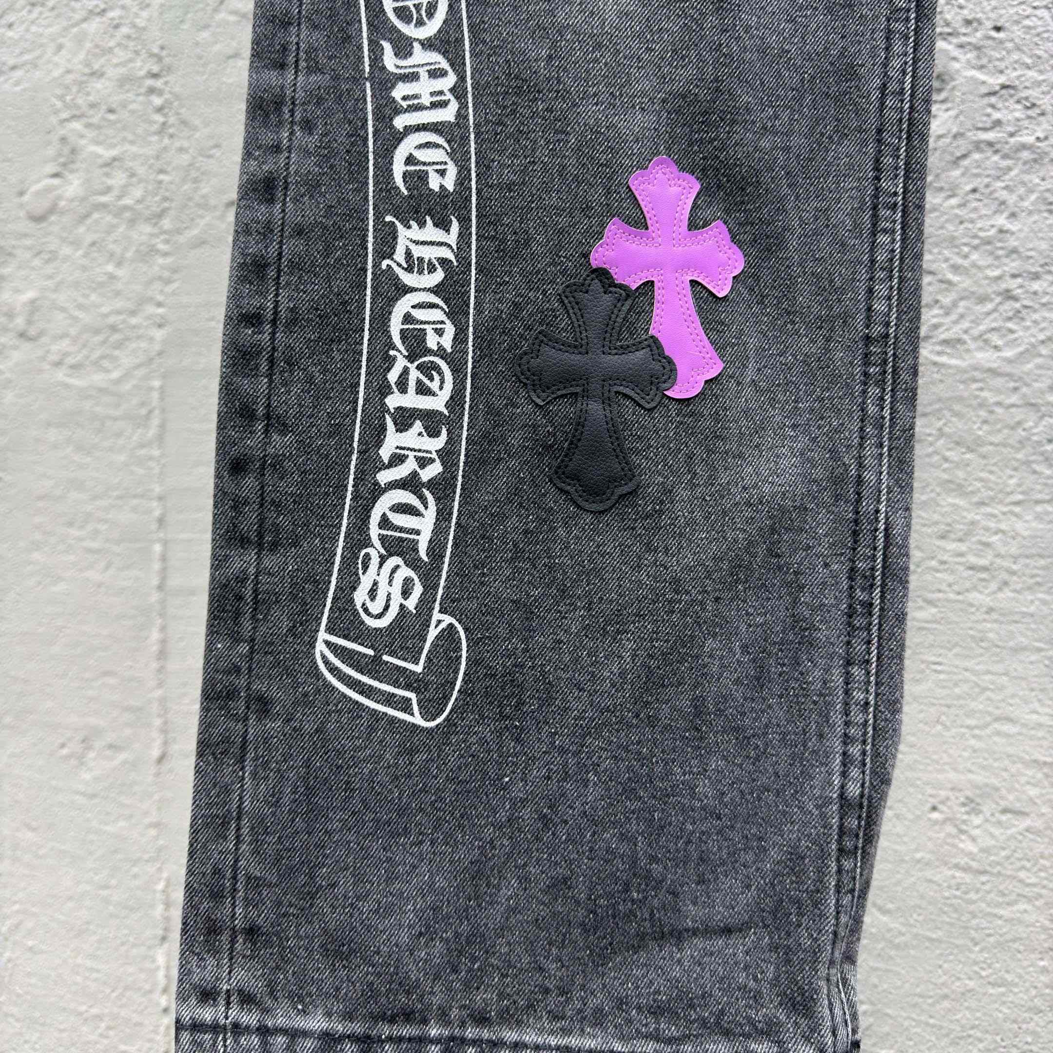 Chrome Hearts Cross Jeans - DesignerGu