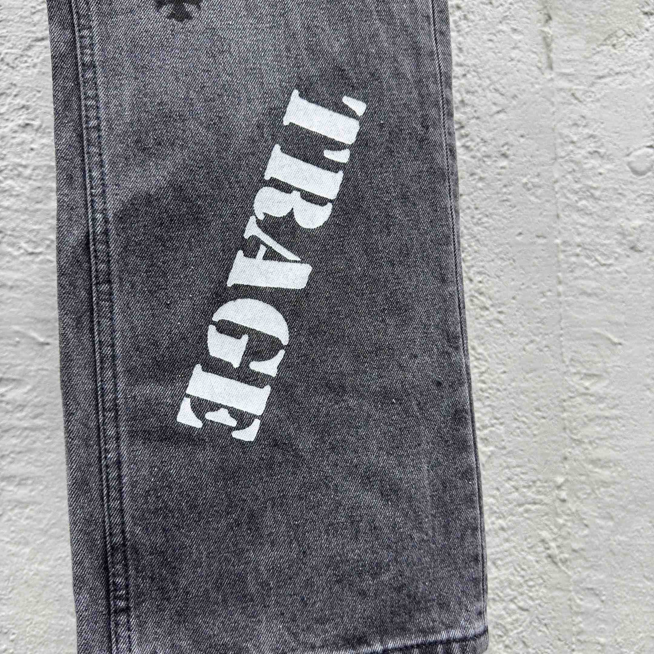 Chrome Hearts Cross Jeans - DesignerGu