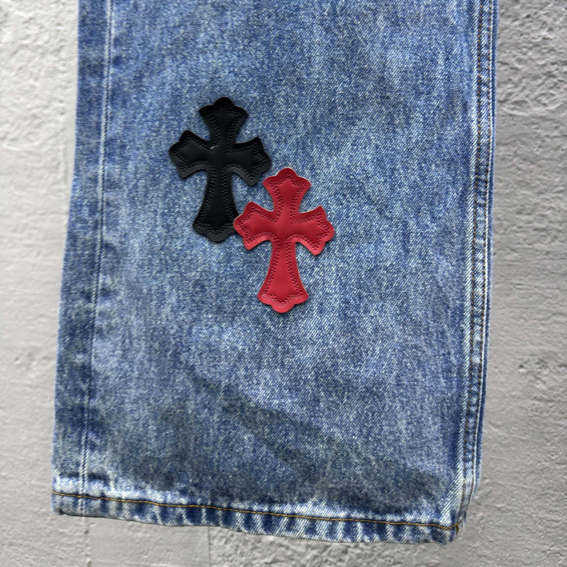 Chrome Hearts Cross Jeans - DesignerGu