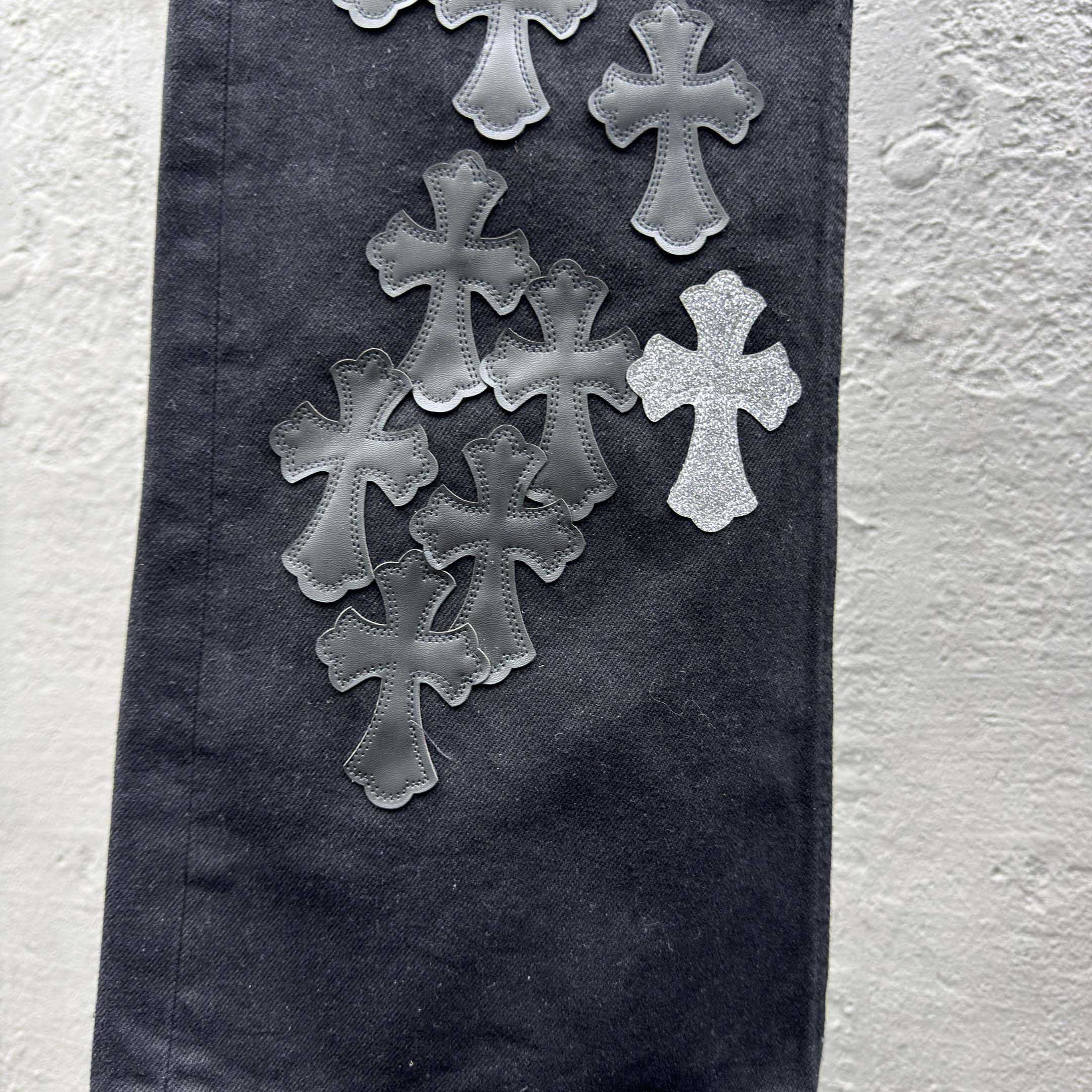Chrome Hearts Jeans - DesignerGu