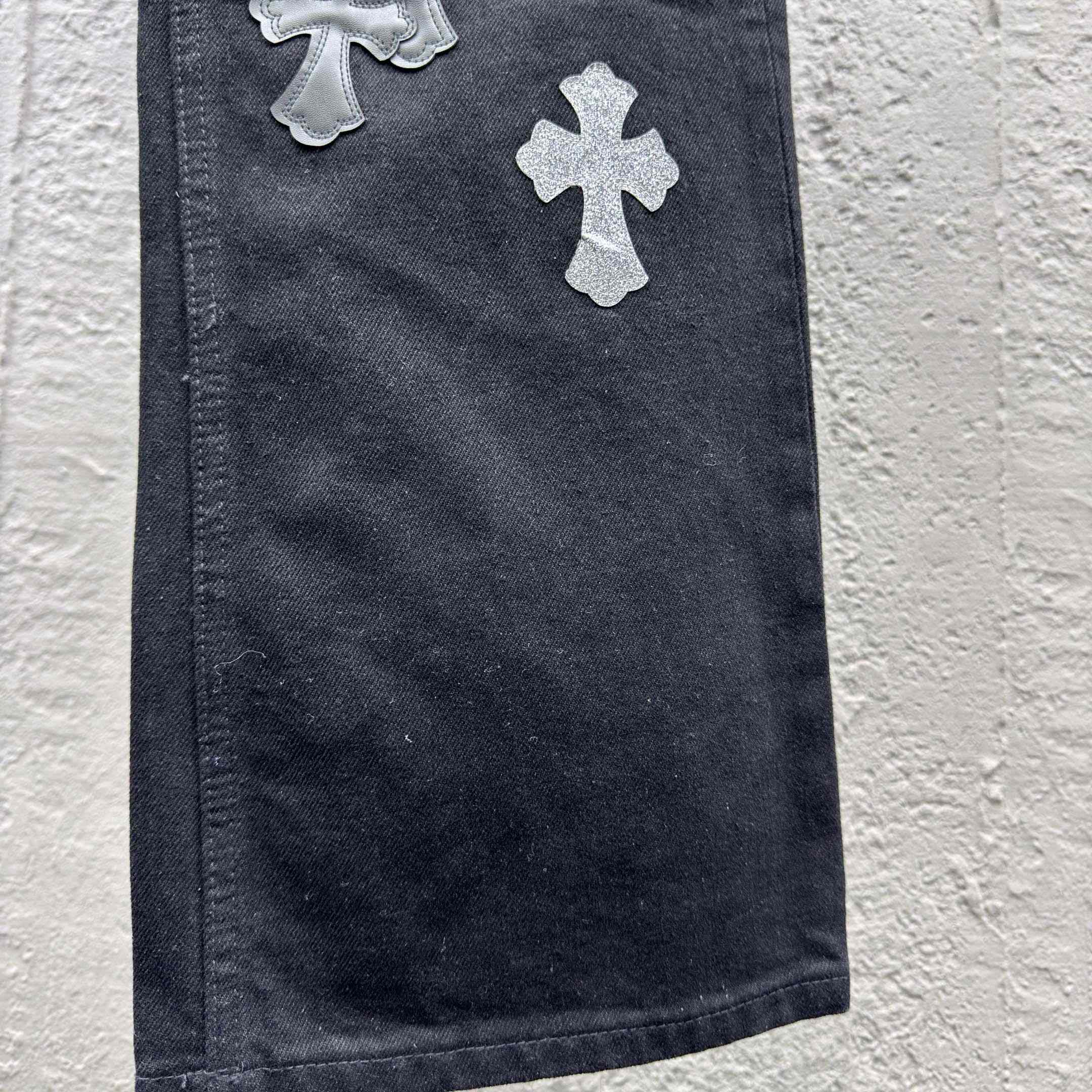 Chrome Hearts Jeans - DesignerGu