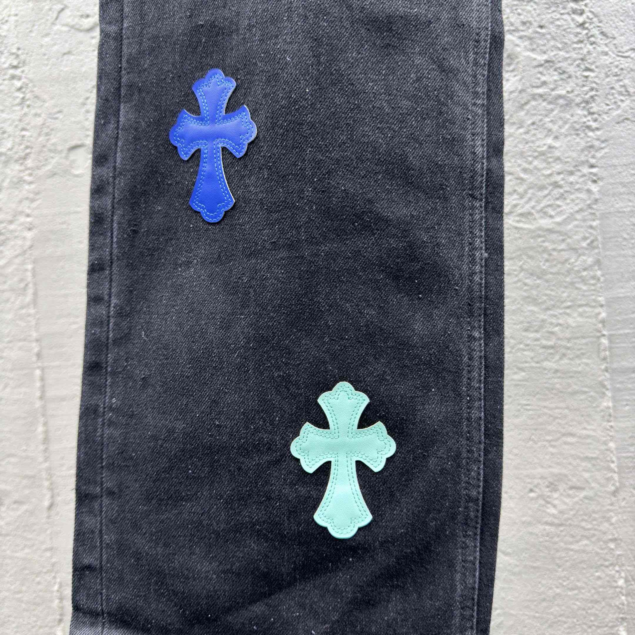 Chrome Hearts Jeans - DesignerGu
