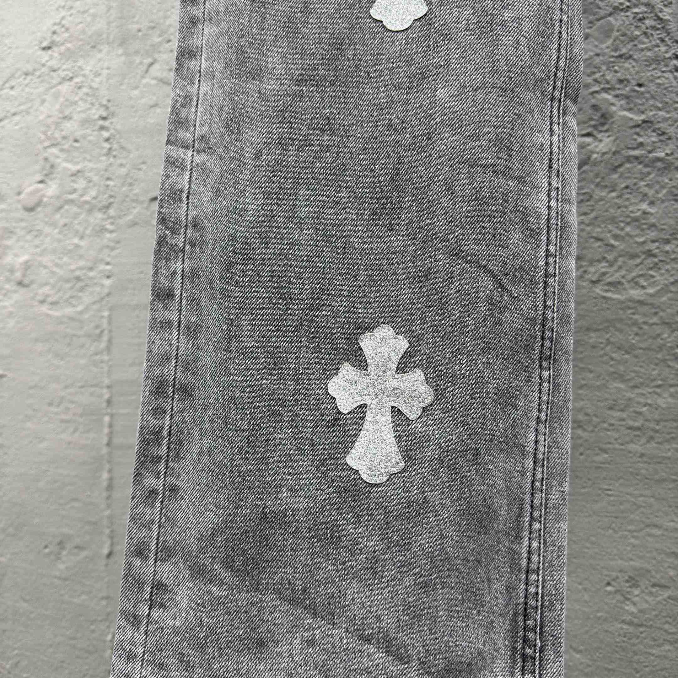 Chrome Hearts Jeans - DesignerGu