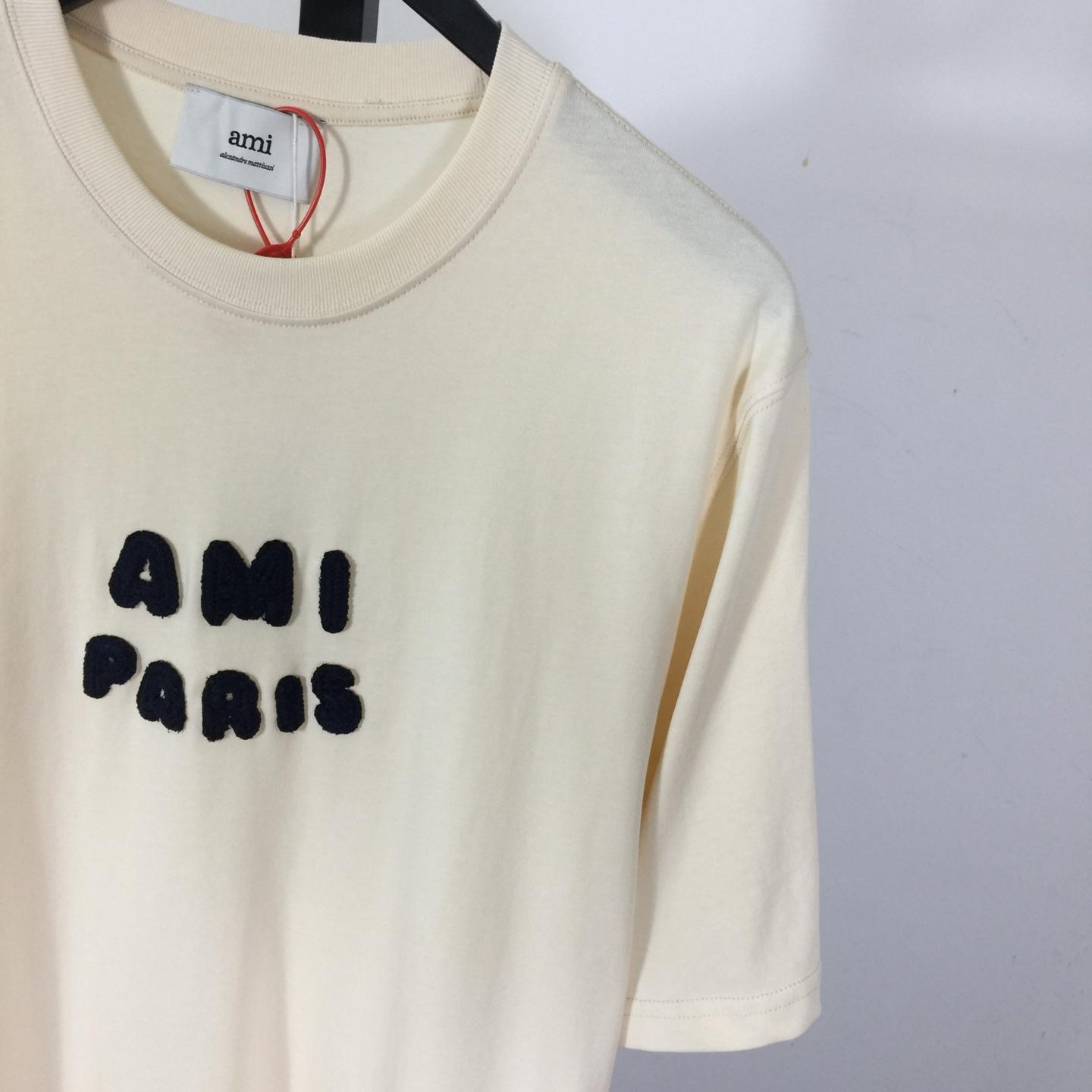 AMI Paris T-Shirt  - DesignerGu