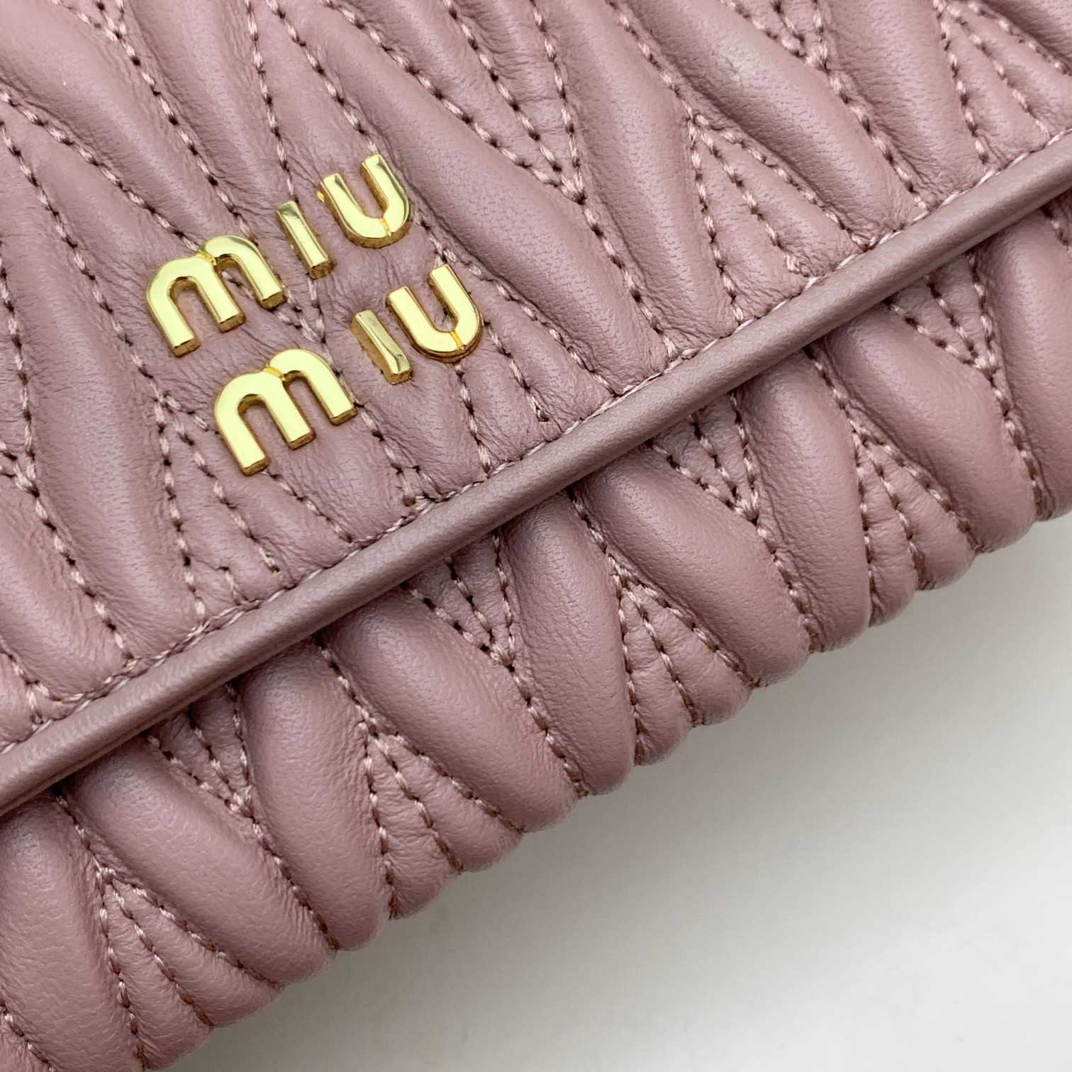 Miu Miu Nappa Wallet (19*10*2.5cm) - DesignerGu