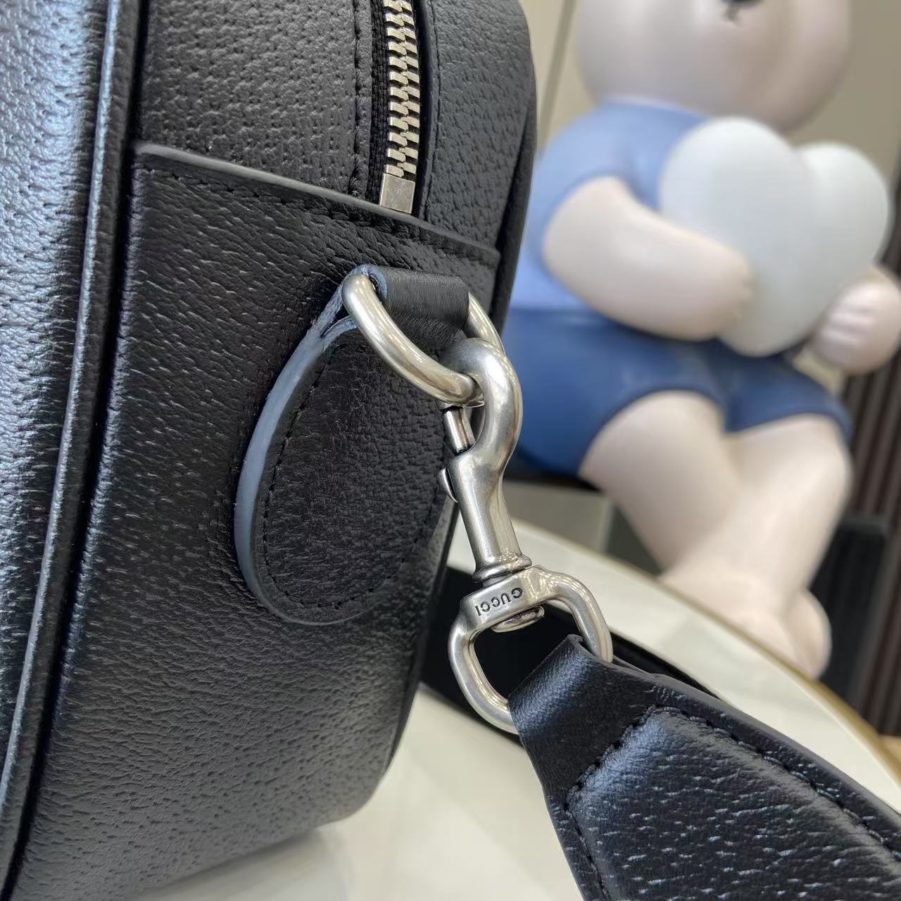 Gucci Ophidia Medium Crossbody Bag - DesignerGu