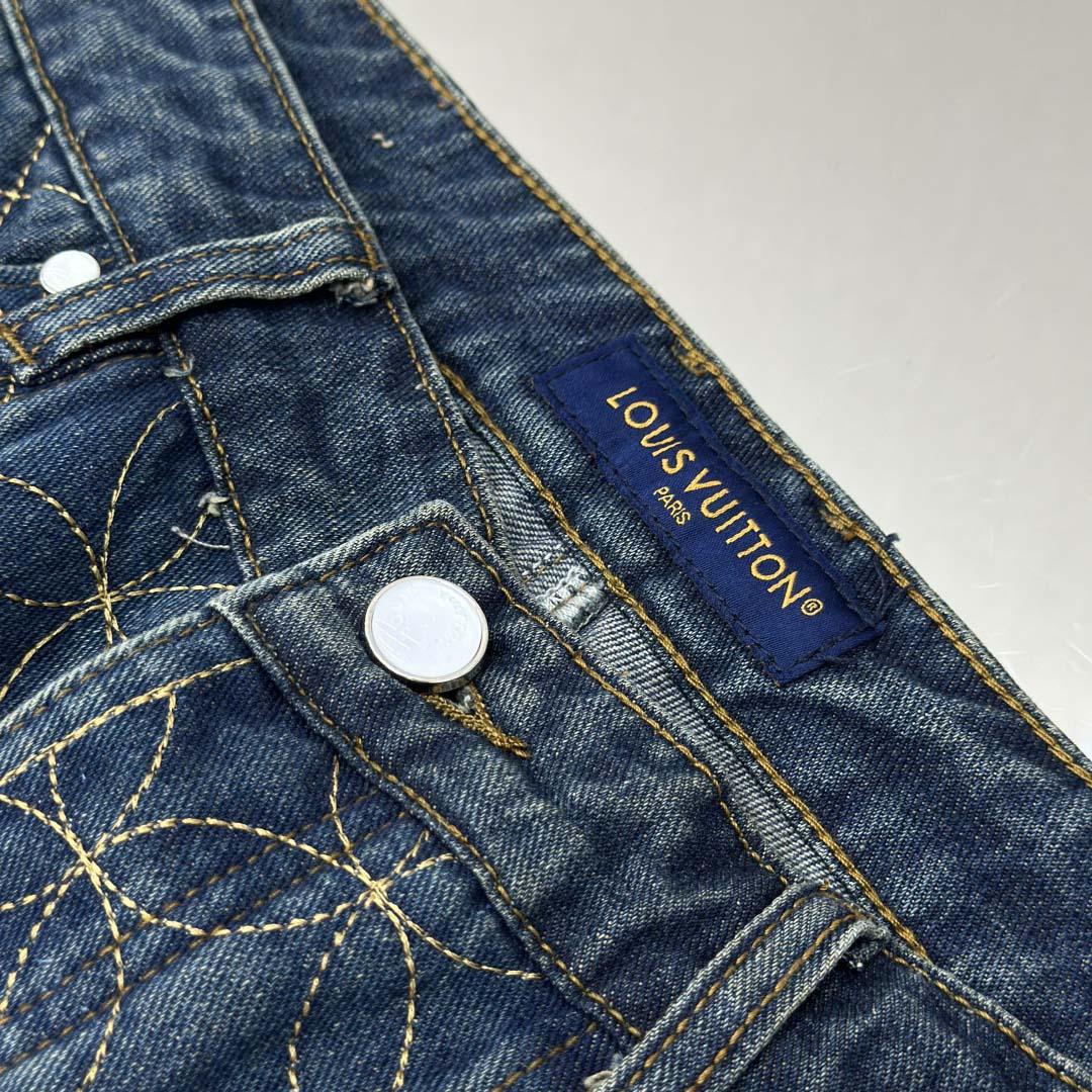 Louis Vuitton Embroidered Workwear Shorts   1AILVC - DesignerGu