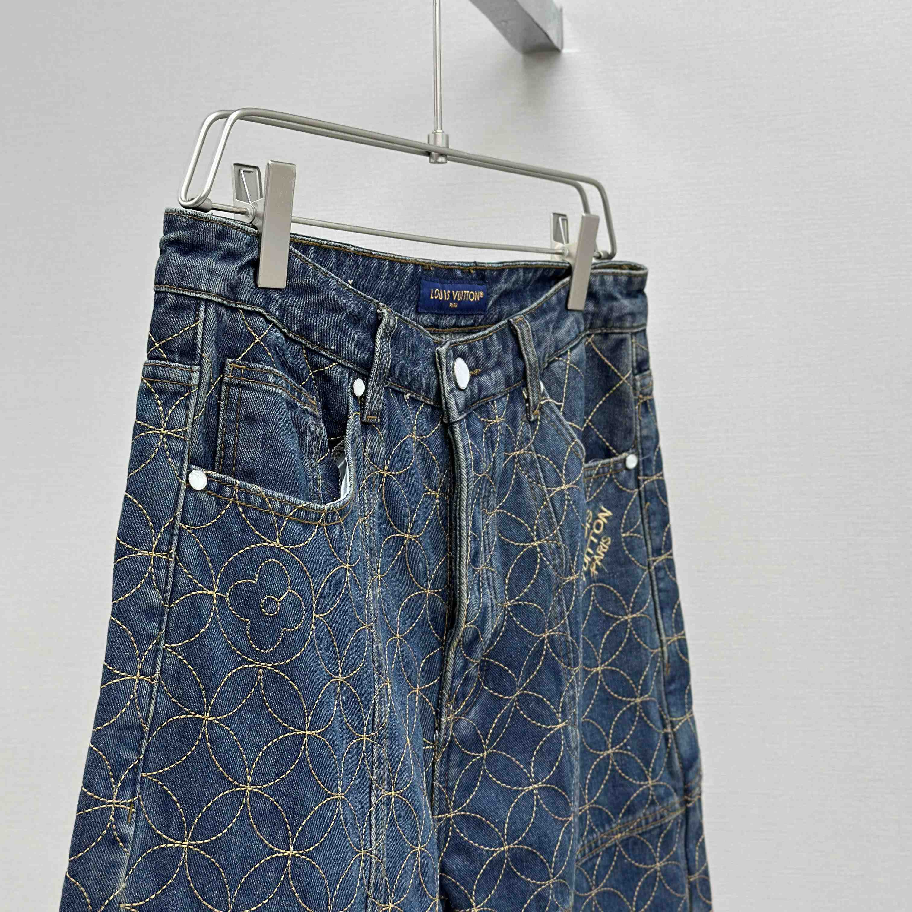 Louis Vuitton Embroidered Workwear Shorts   1AILVC - DesignerGu