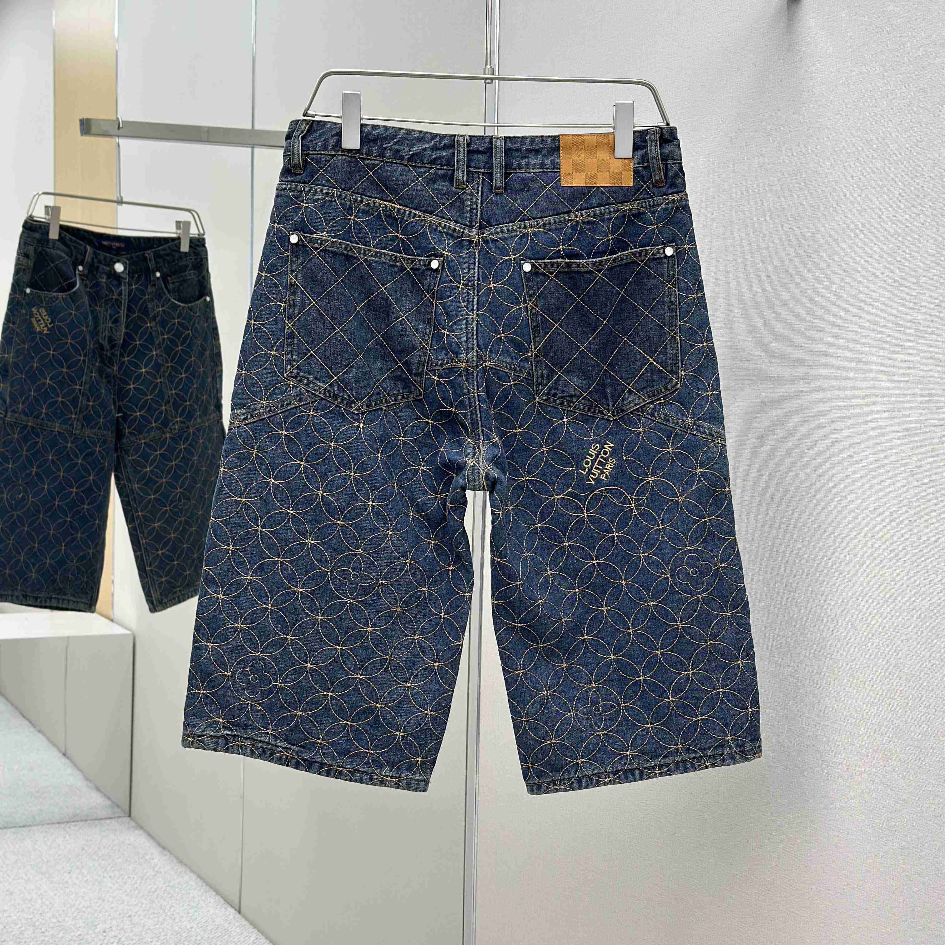 Louis Vuitton Embroidered Workwear Shorts   1AILVC - DesignerGu