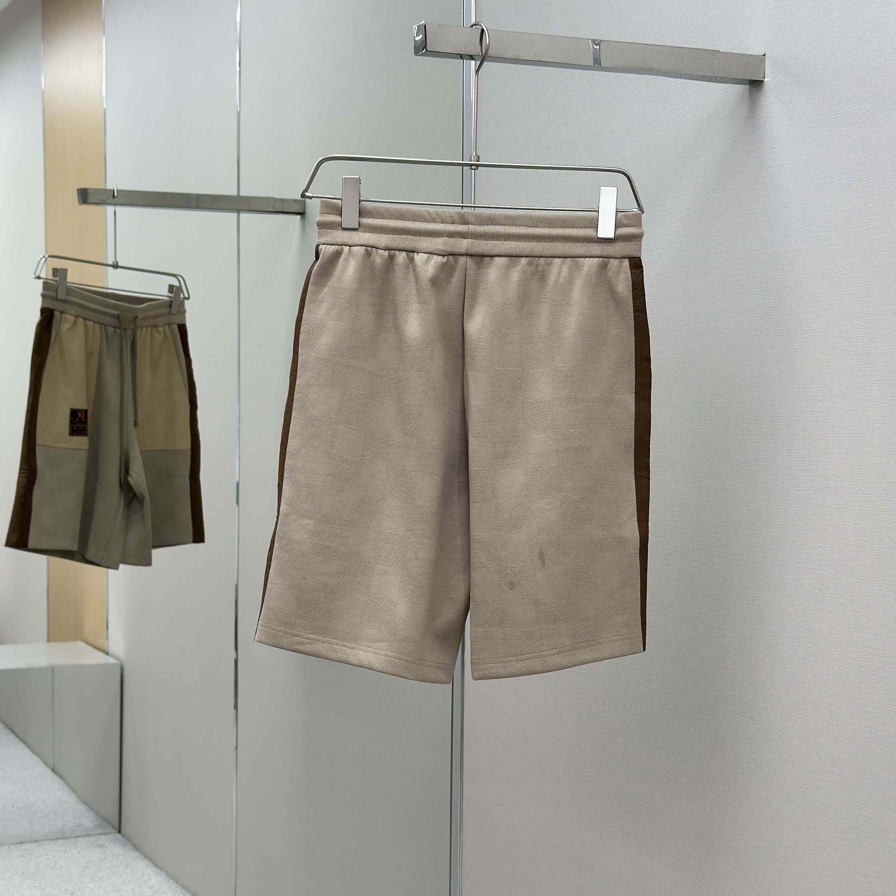 Louis Vuitton Damier Hybrid Workwear Shorts  1AIML3 - DesignerGu