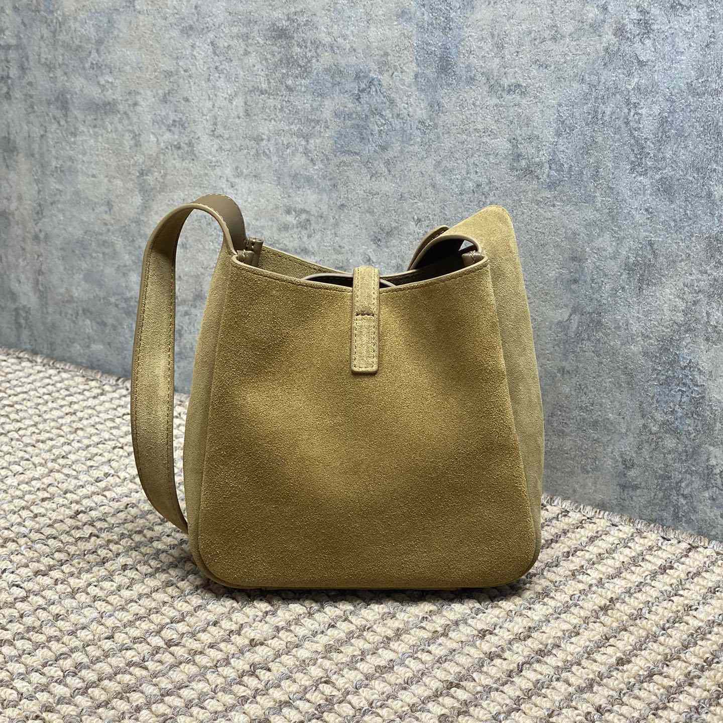 Saint Laurent LE 5 À 7 Supple Baby In Suede - DesignerGu