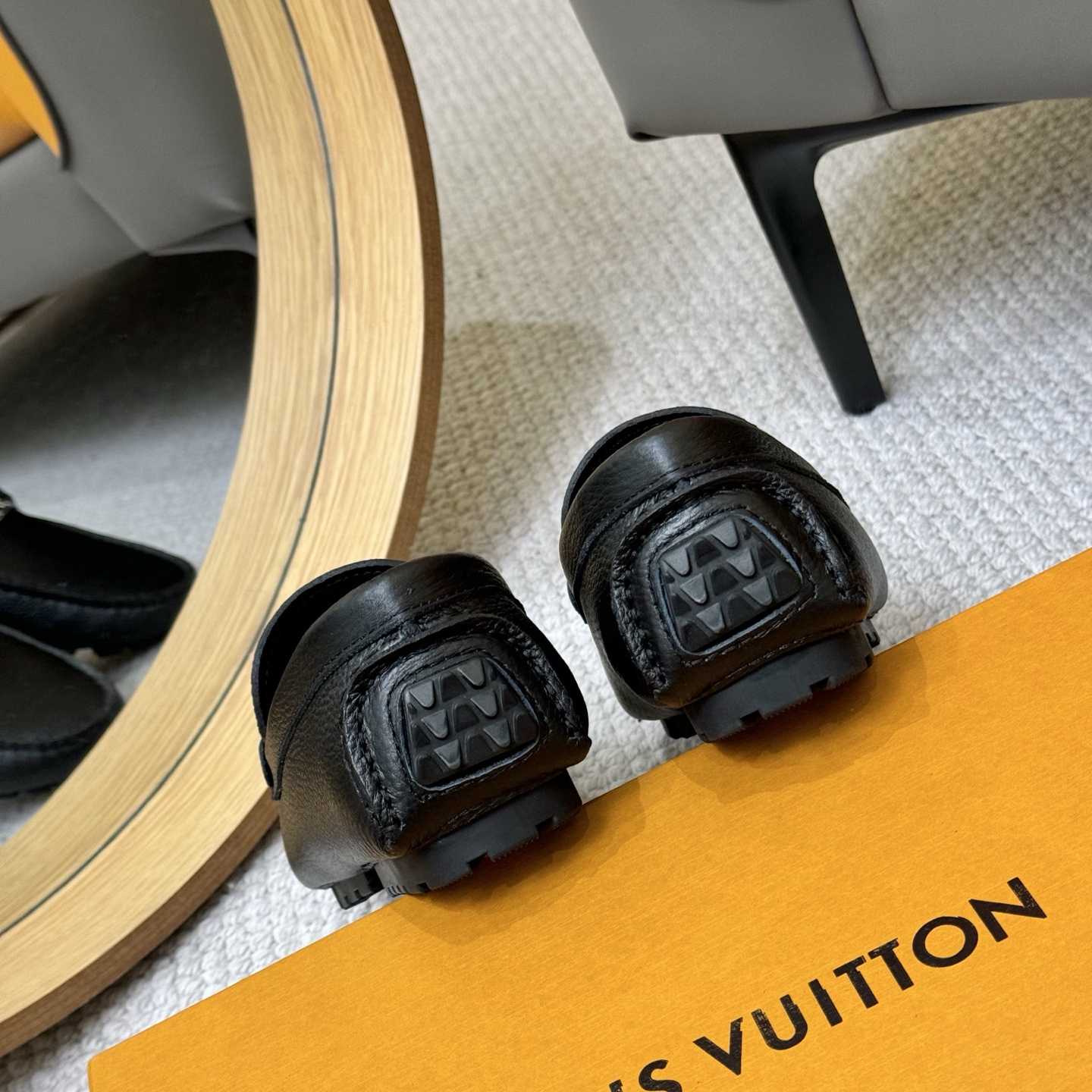 Louis Vuitton LV Silverstone Moccasin - DesignerGu