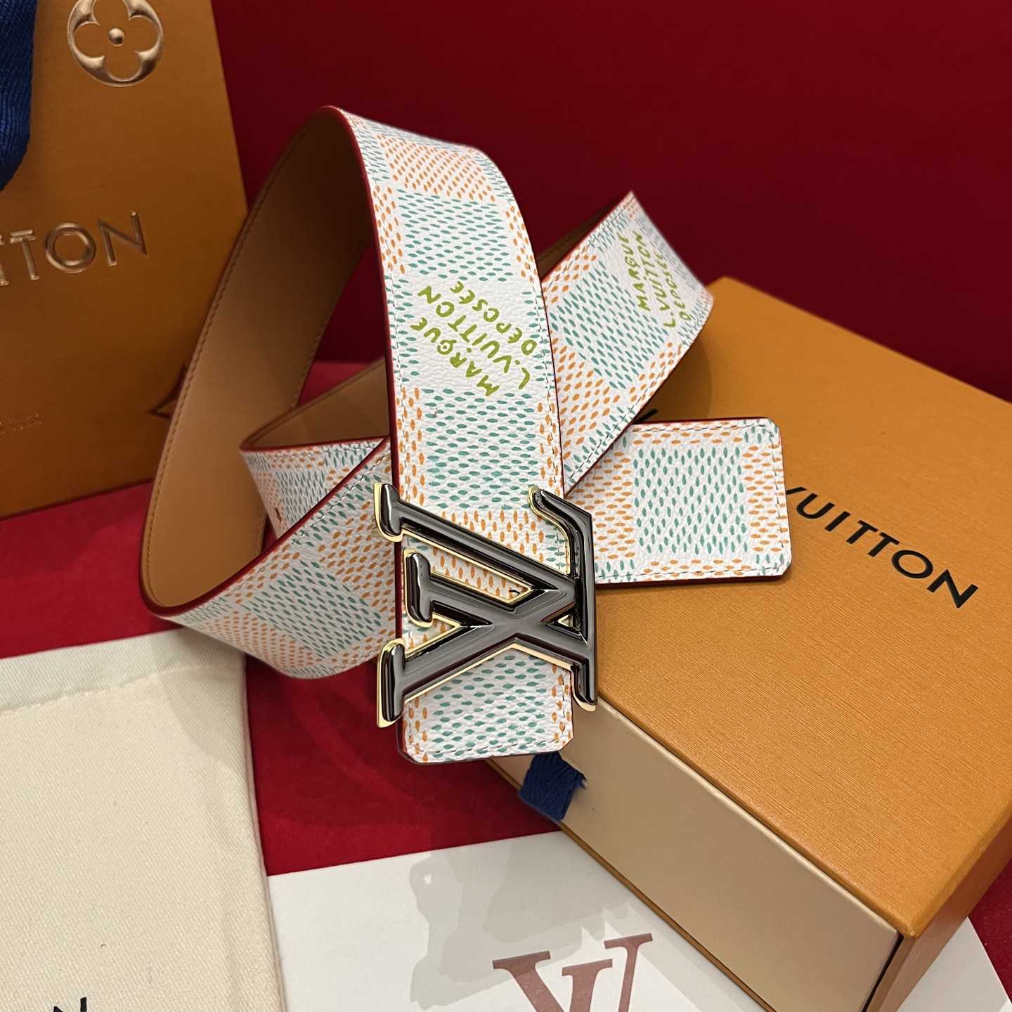 Louis Vuitton LV Initiales 40mm Reversible Belt  - DesignerGu