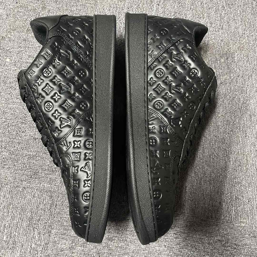 Louis Vuitton Rivoli Sneaker   1AARHT - DesignerGu