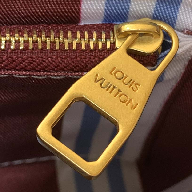 Louis Vuitton Steamer Wearable Wallet    M14686 - DesignerGu