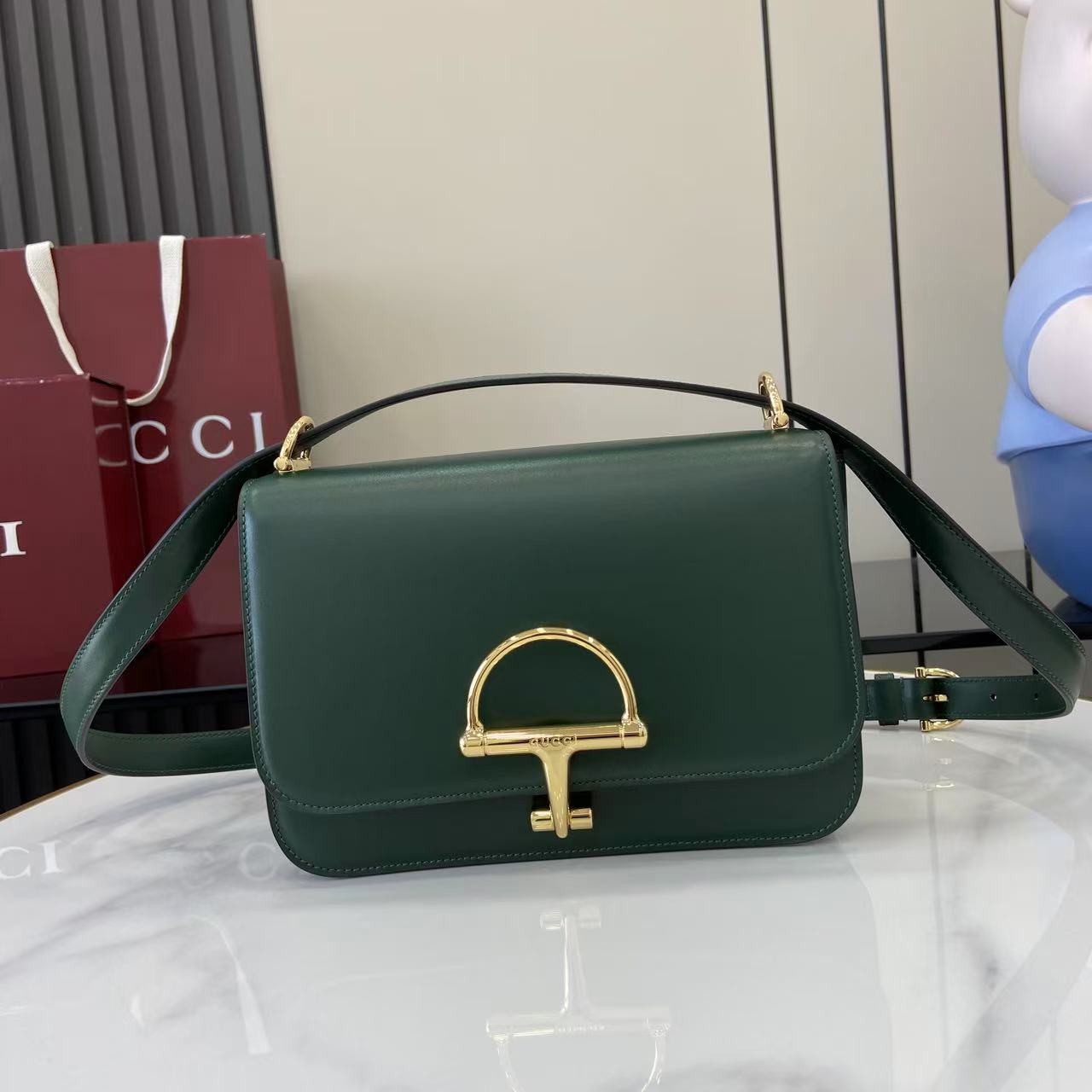 Gucci Siena Small Shoulder Bag Gucci Siena Small Shoulder Bag - DesignerGu