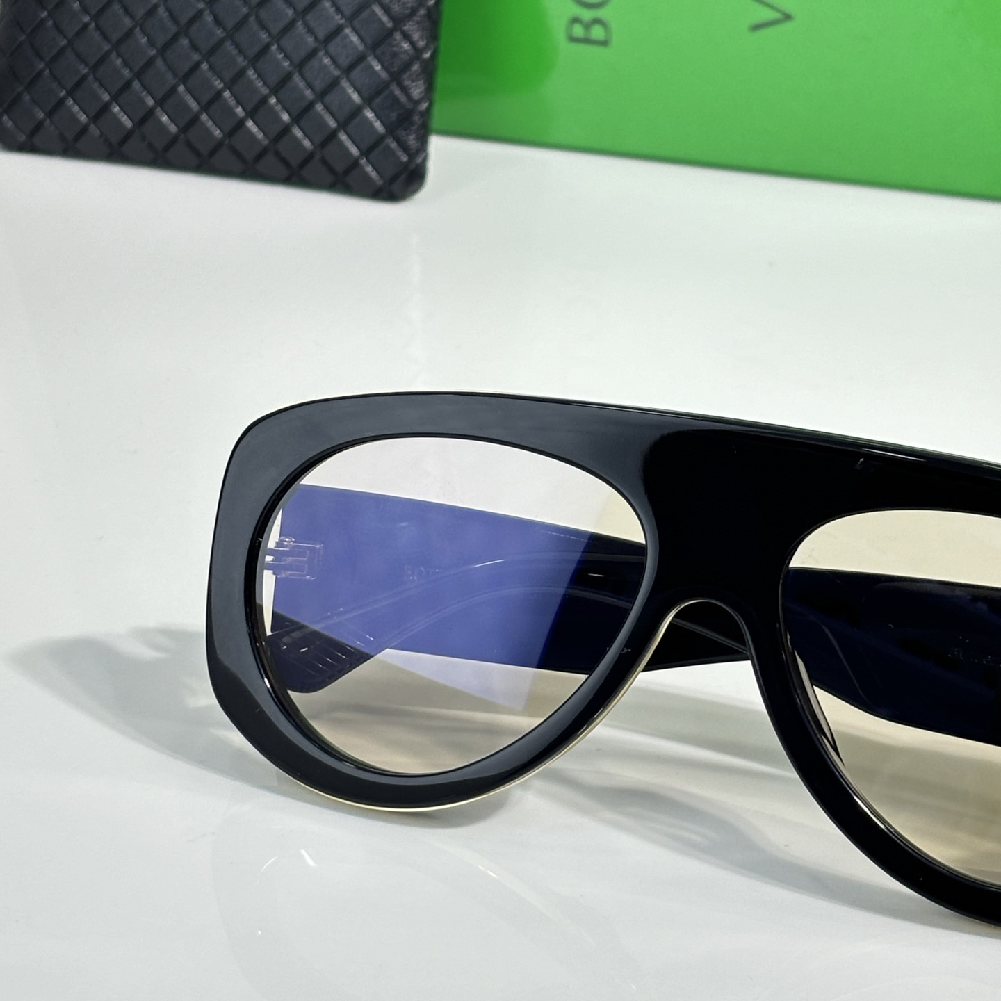 Bottega Veneta BV1362S Sunglasses   - DesignerGu