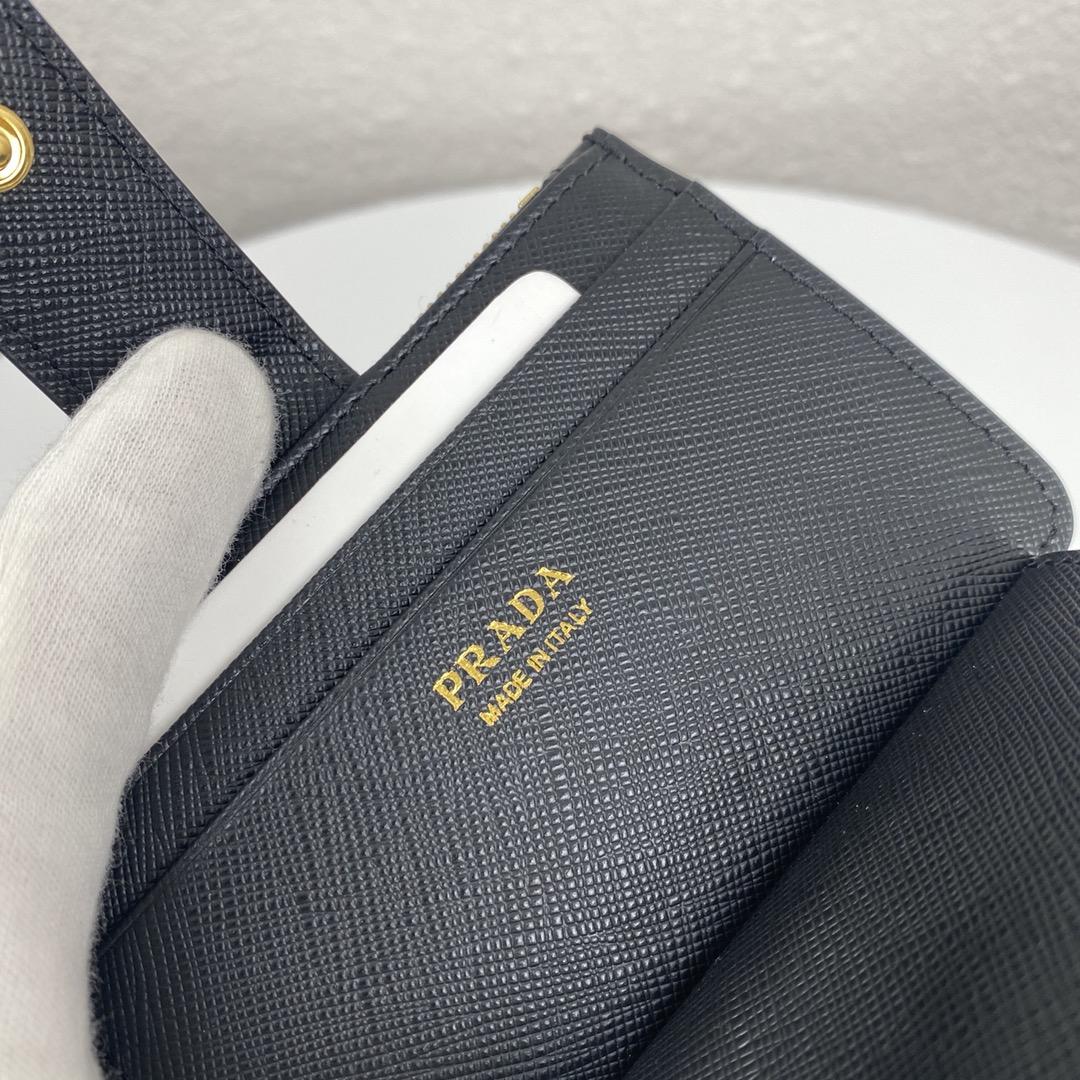 Prada Card Wallet (12-7.5cm) - DesignerGu