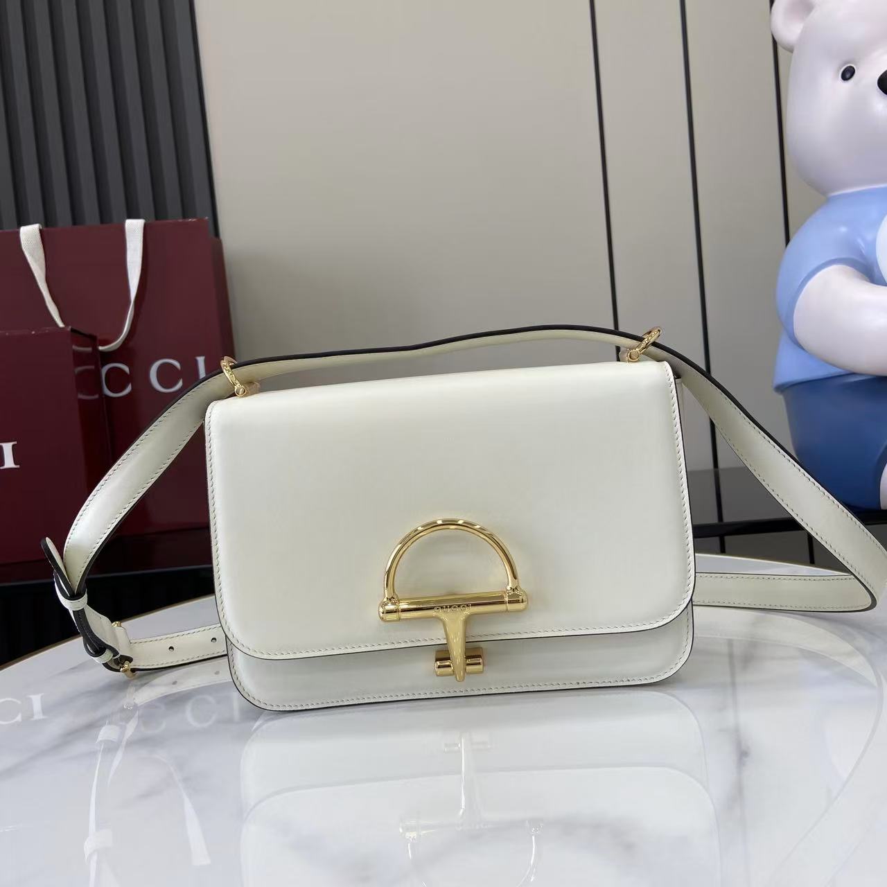 Gucci Siena Small Shoulder Bag Gucci Siena Small Shoulder Bag - DesignerGu