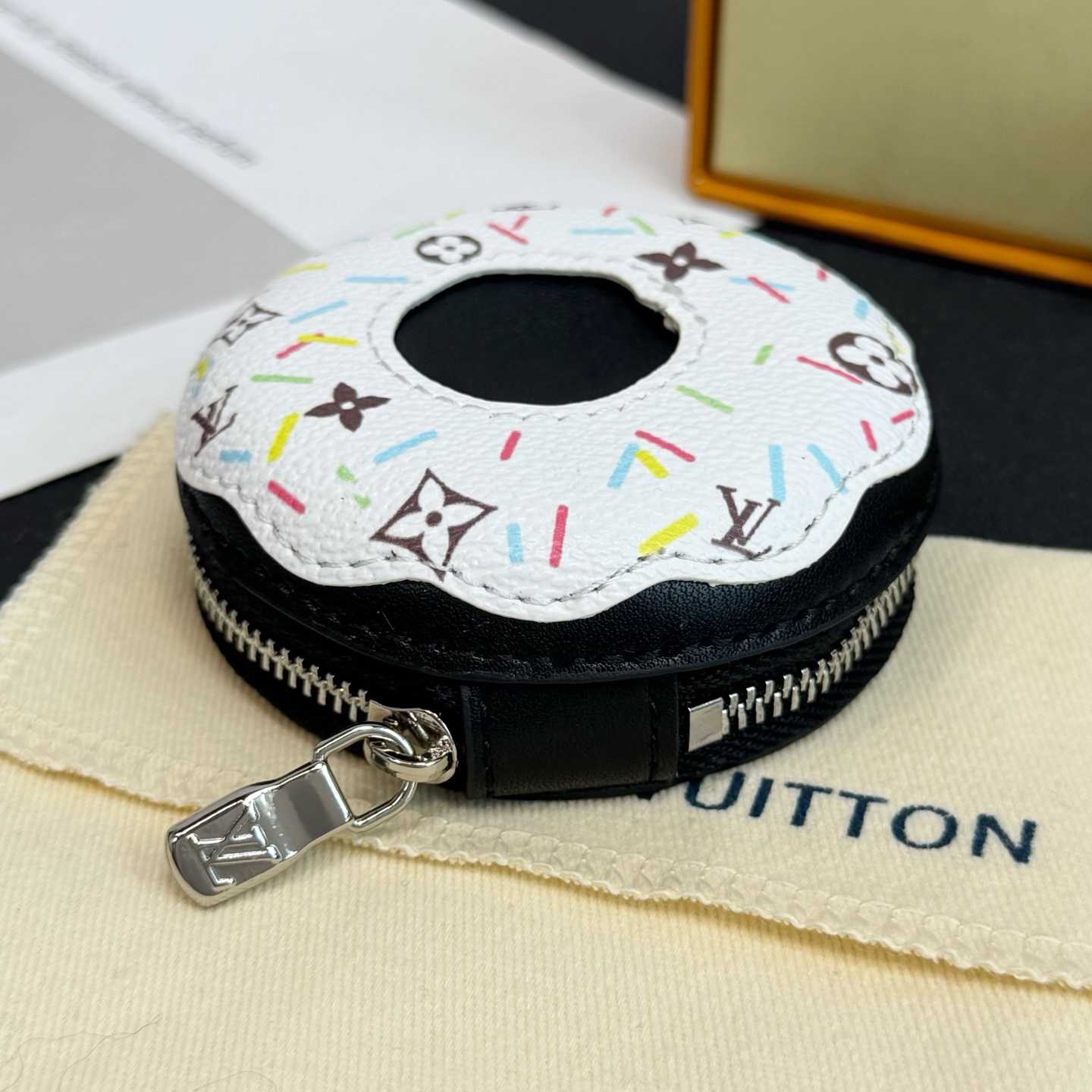 Louis Vuitton LV Donut Bag Charm    - DesignerGu