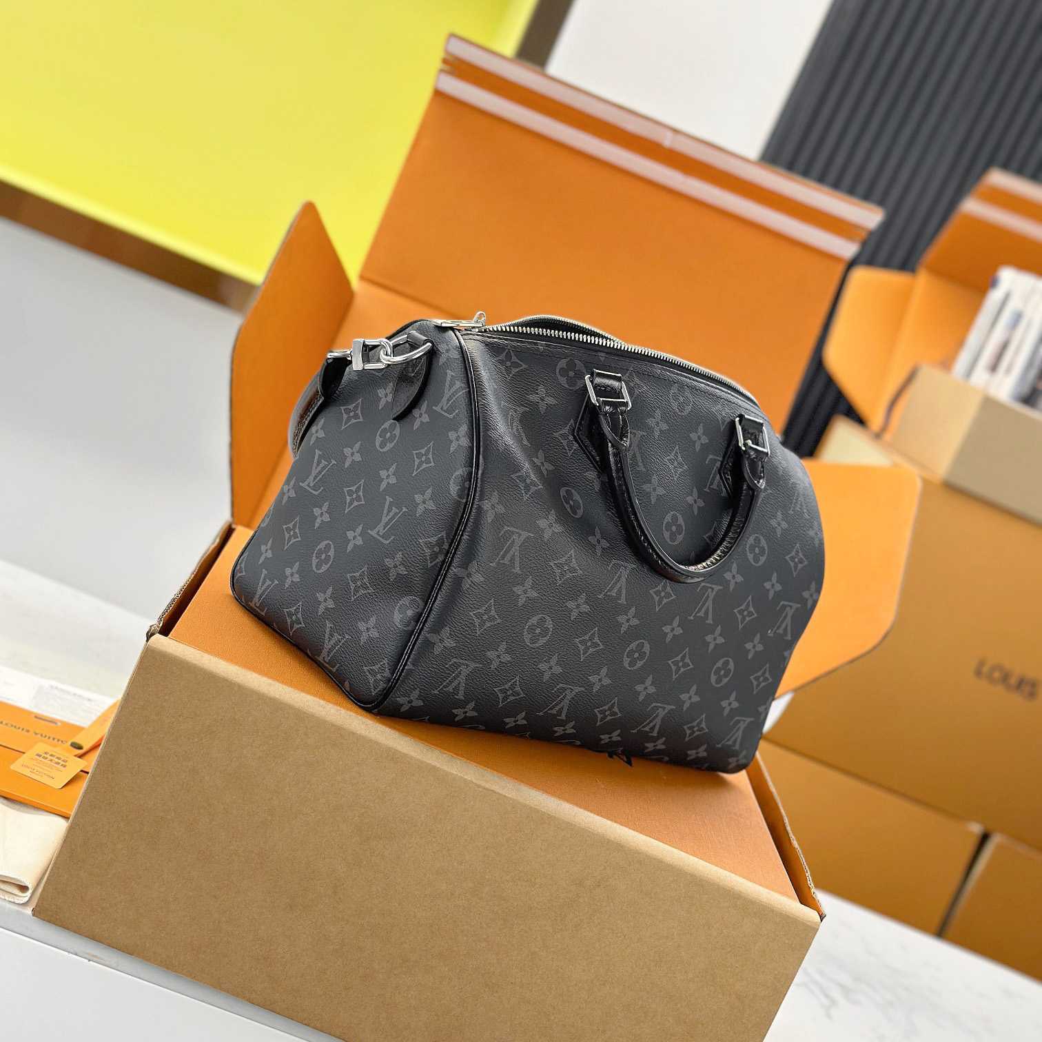 Louis Vuitton Speedy Soft 30   M15102 - DesignerGu