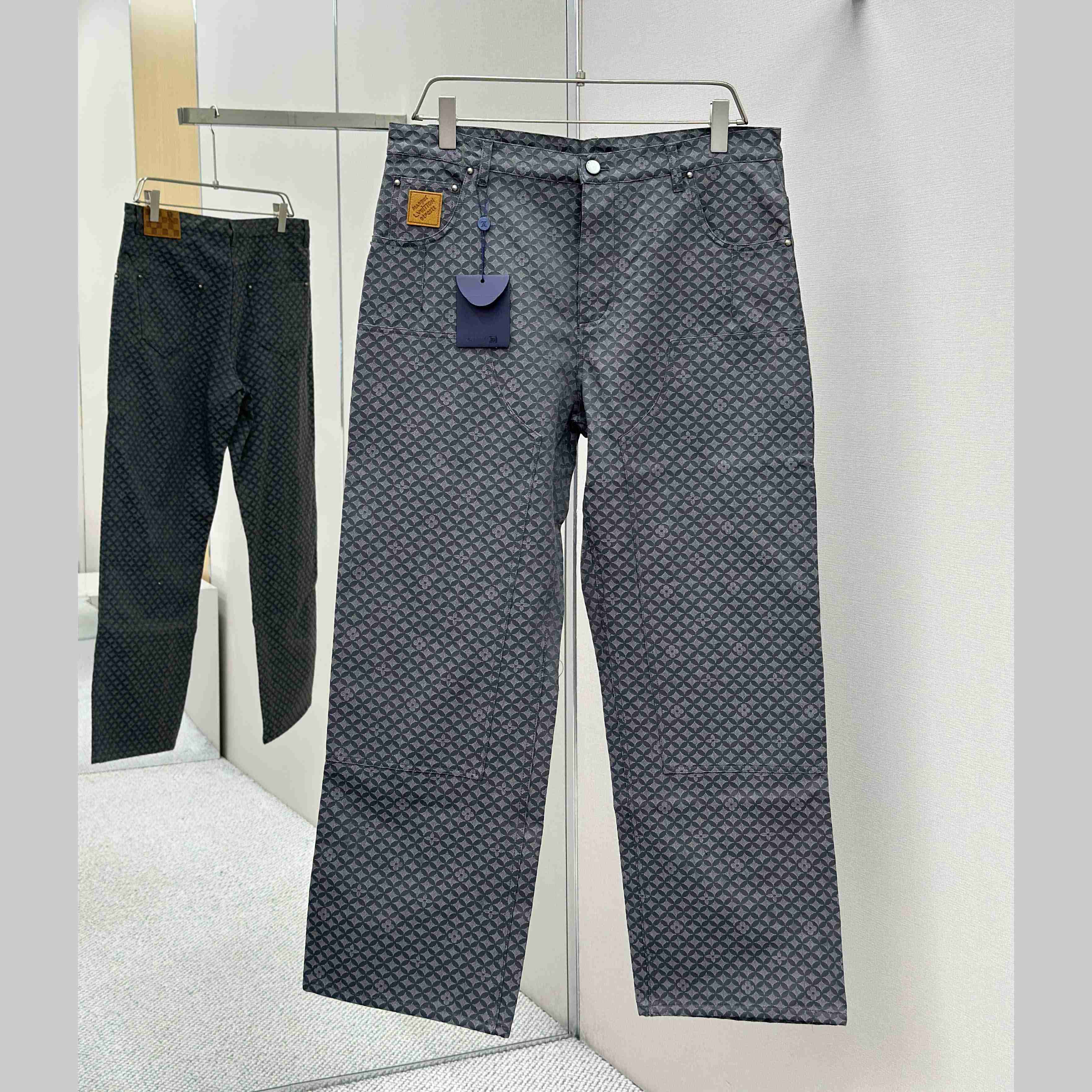 Louis Vuitton Workwear Pants   1AIMG8 Louis Vuitton Workwear Pants   1AIMG8 - DesignerGu