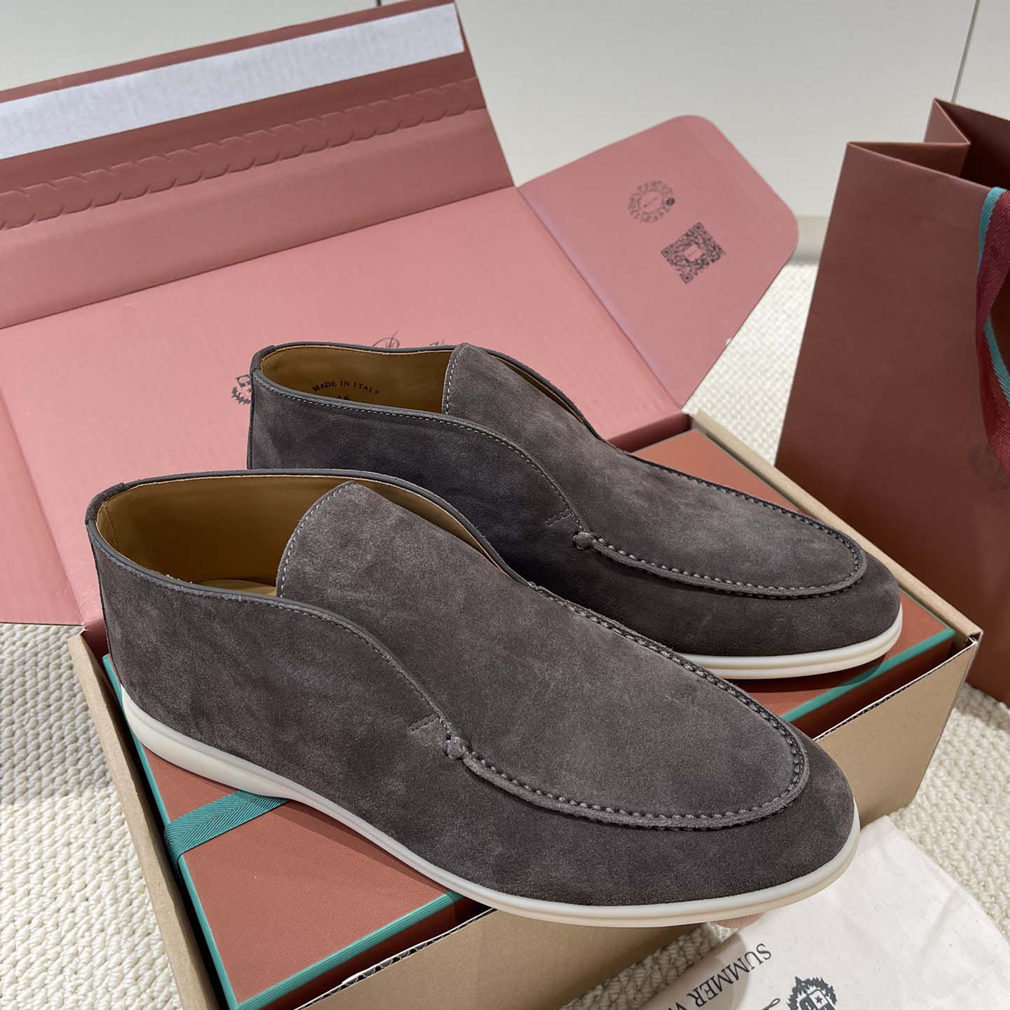 Loro Piana White Sole Summer Walk Loafers Loro Piana White Sole Summer Walk Loafers - DesignerGu