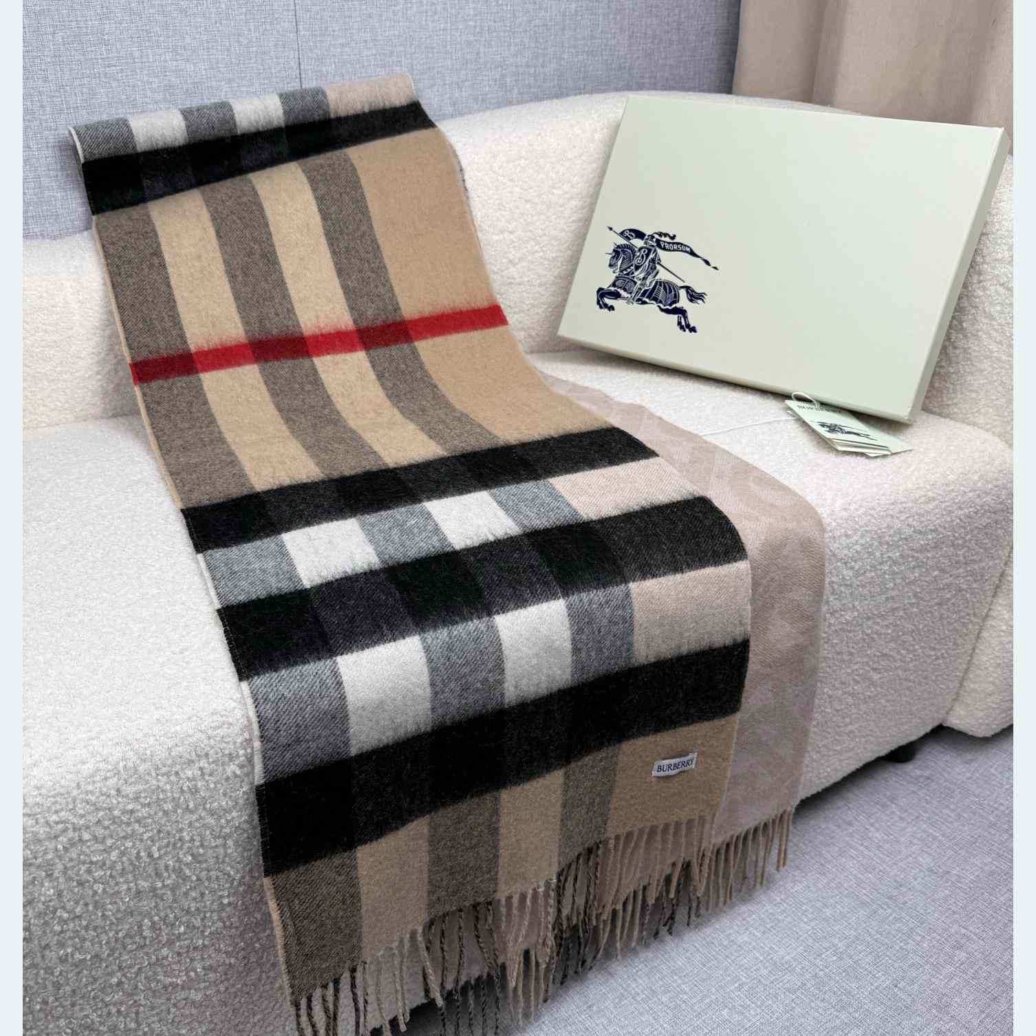 Burberry Reversible Check And Monogram Cashmere Scarf  Burberry Reversible Check And Monogram Cashmere Scarf  - DesignerGu