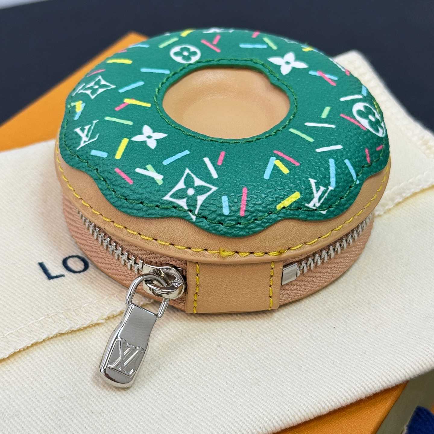 Louis Vuitton LV Donut Bag Charm    - DesignerGu