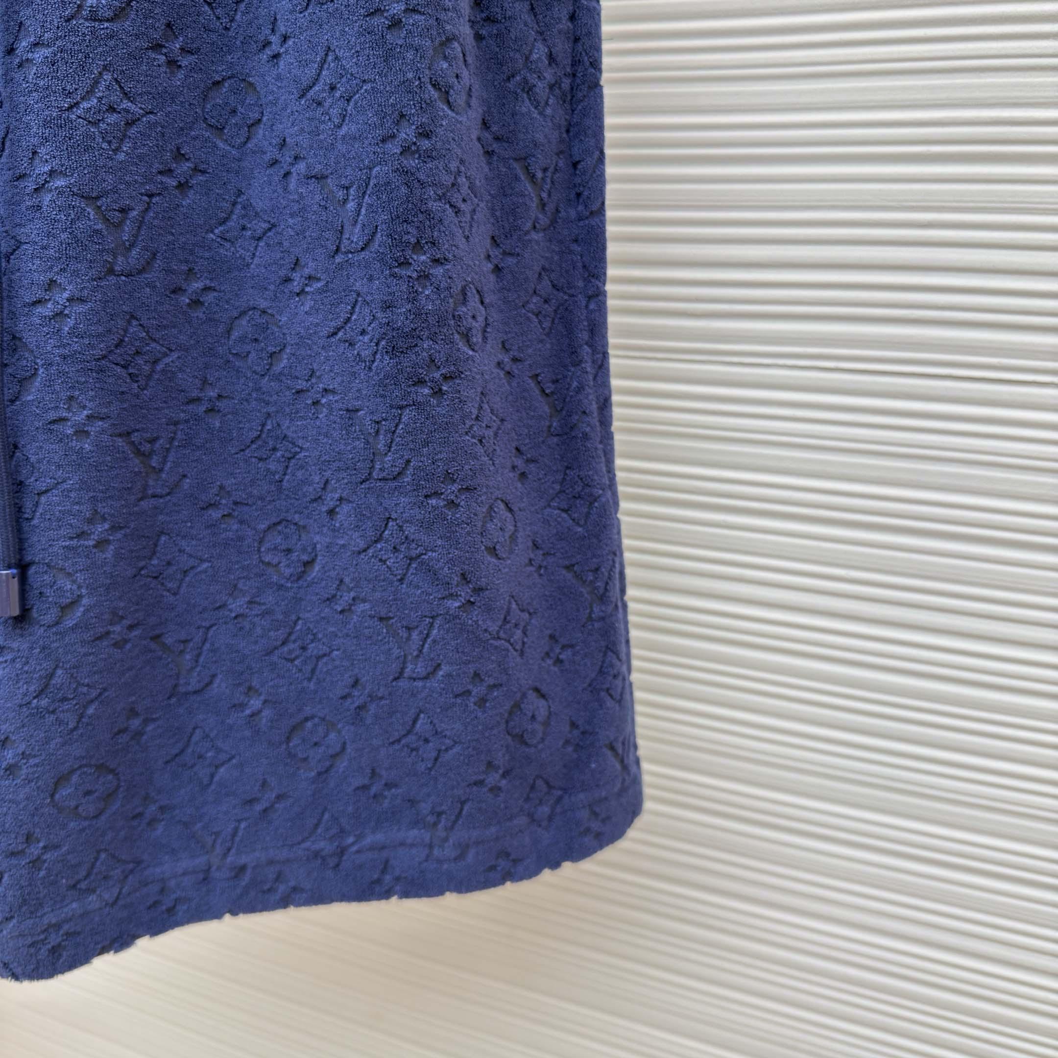 Louis Vuitton Monogram French Terry Shorts    1AHUX6 - DesignerGu