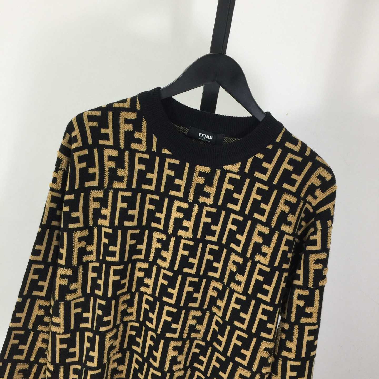 Fendi Wool Pullover - DesignerGu